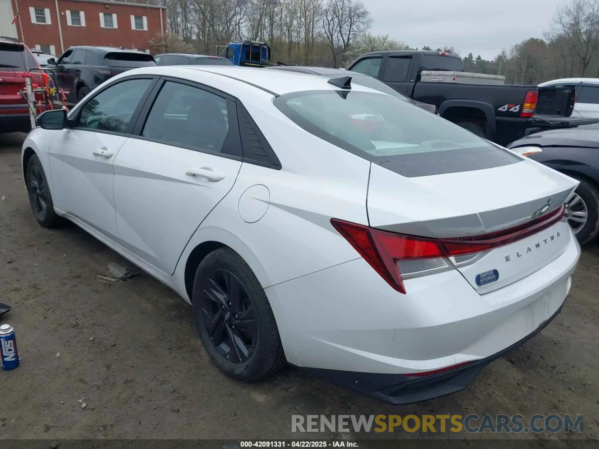 3 Photograph of a damaged car 5NPLS4AG6NH057761 HYUNDAI ELANTRA 2022