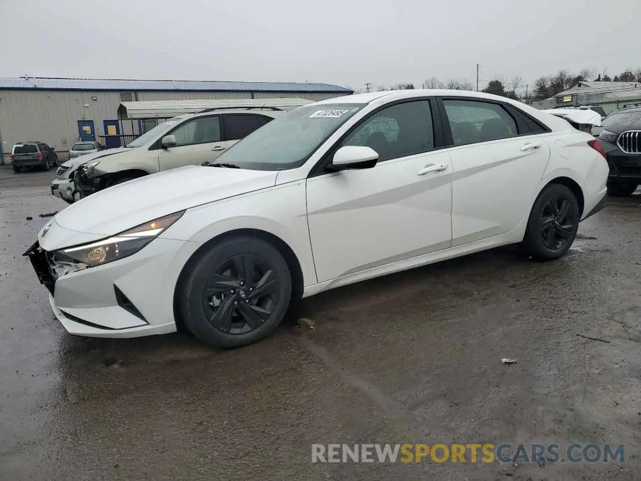 1 Photograph of a damaged car 5NPLS4AG6NH063060 HYUNDAI ELANTRA 2022