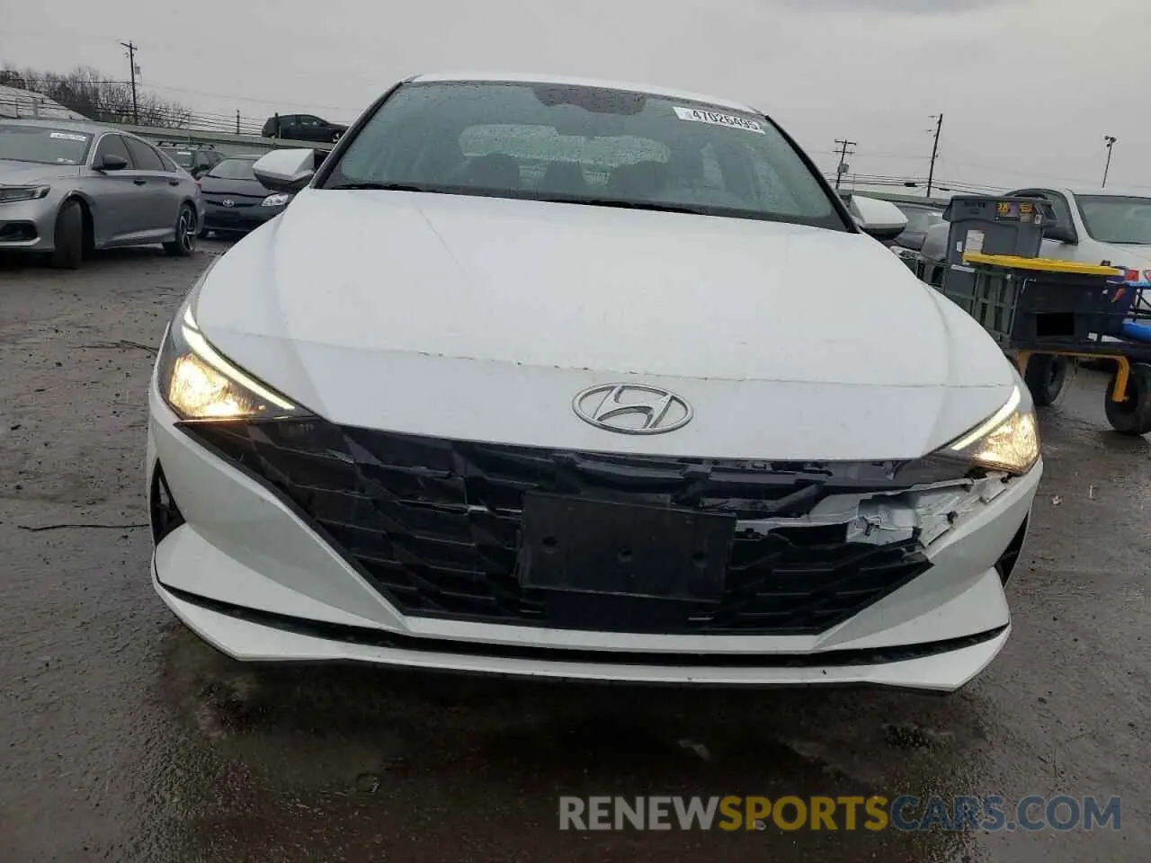 5 Photograph of a damaged car 5NPLS4AG6NH063060 HYUNDAI ELANTRA 2022