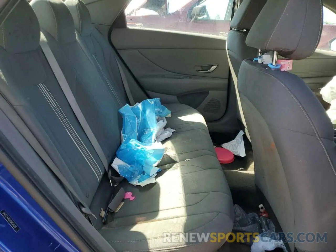 10 Photograph of a damaged car 5NPLS4AG8NH060208 HYUNDAI ELANTRA 2022