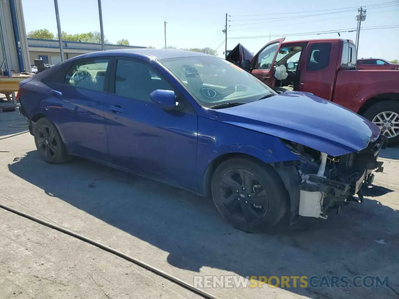 4 Photograph of a damaged car 5NPLS4AG8NH060208 HYUNDAI ELANTRA 2022