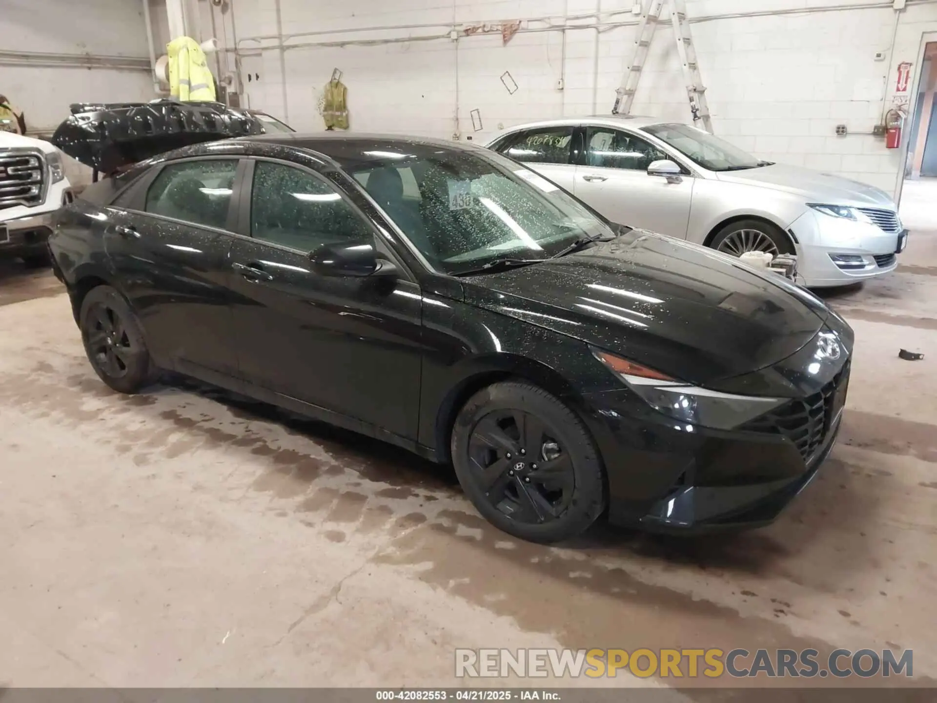 1 Photograph of a damaged car 5NPLS4AG8NH071158 HYUNDAI ELANTRA 2022
