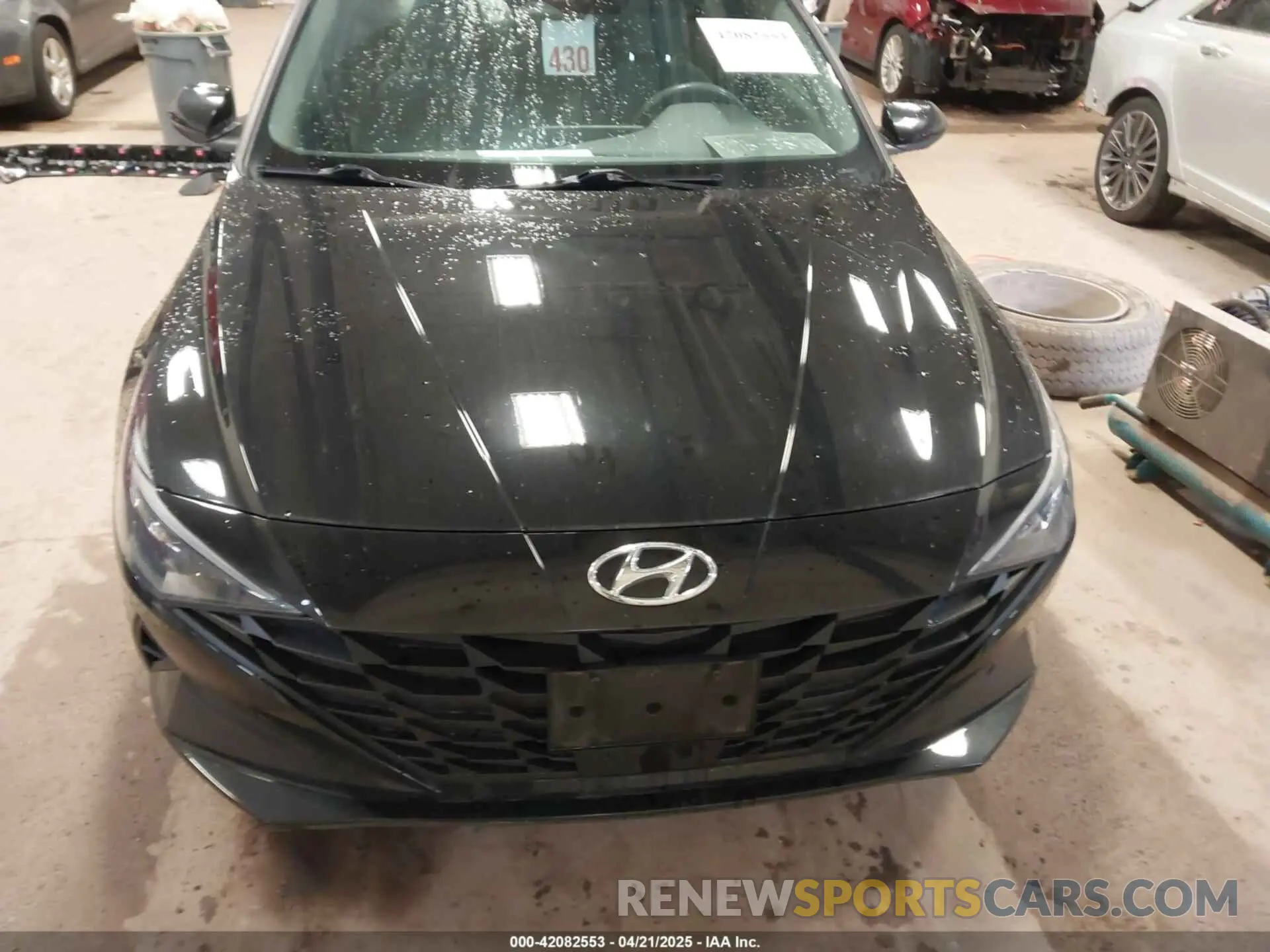 13 Photograph of a damaged car 5NPLS4AG8NH071158 HYUNDAI ELANTRA 2022