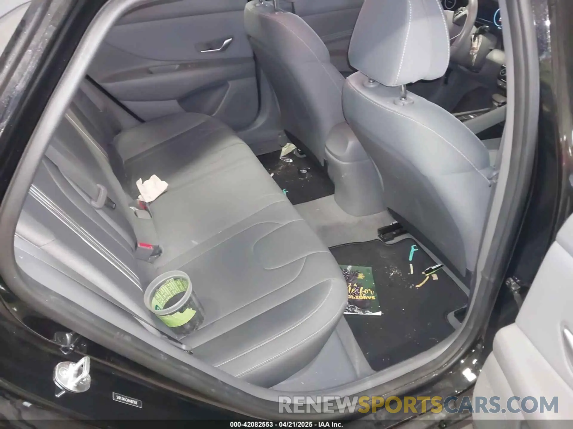 8 Photograph of a damaged car 5NPLS4AG8NH071158 HYUNDAI ELANTRA 2022