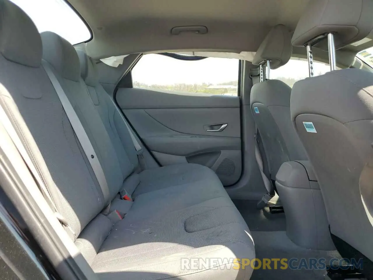 10 Photograph of a damaged car KMHLL4AG2NU324909 HYUNDAI ELANTRA 2022