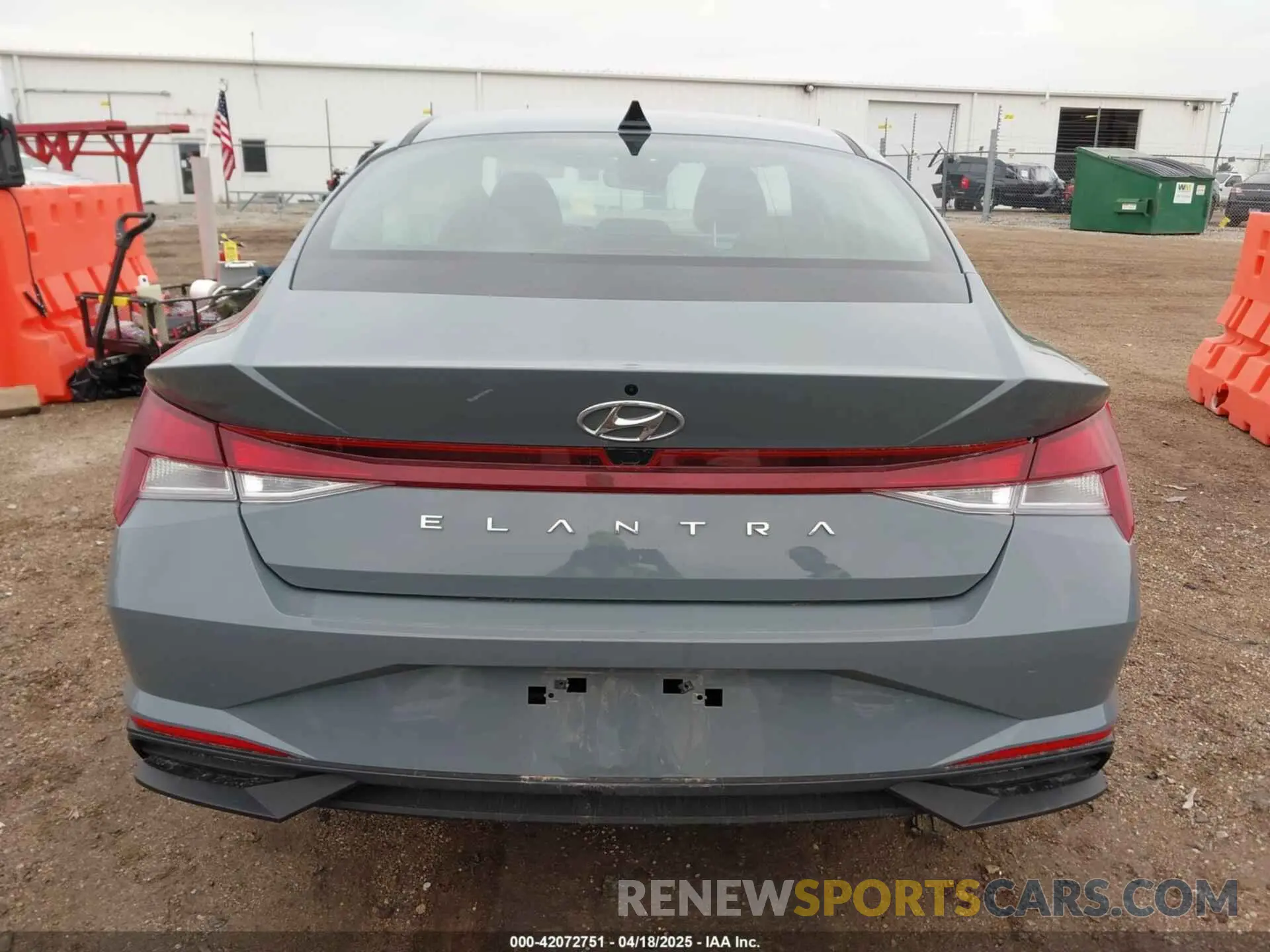 16 Photograph of a damaged car KMHLM4AG0NU343939 HYUNDAI ELANTRA 2022