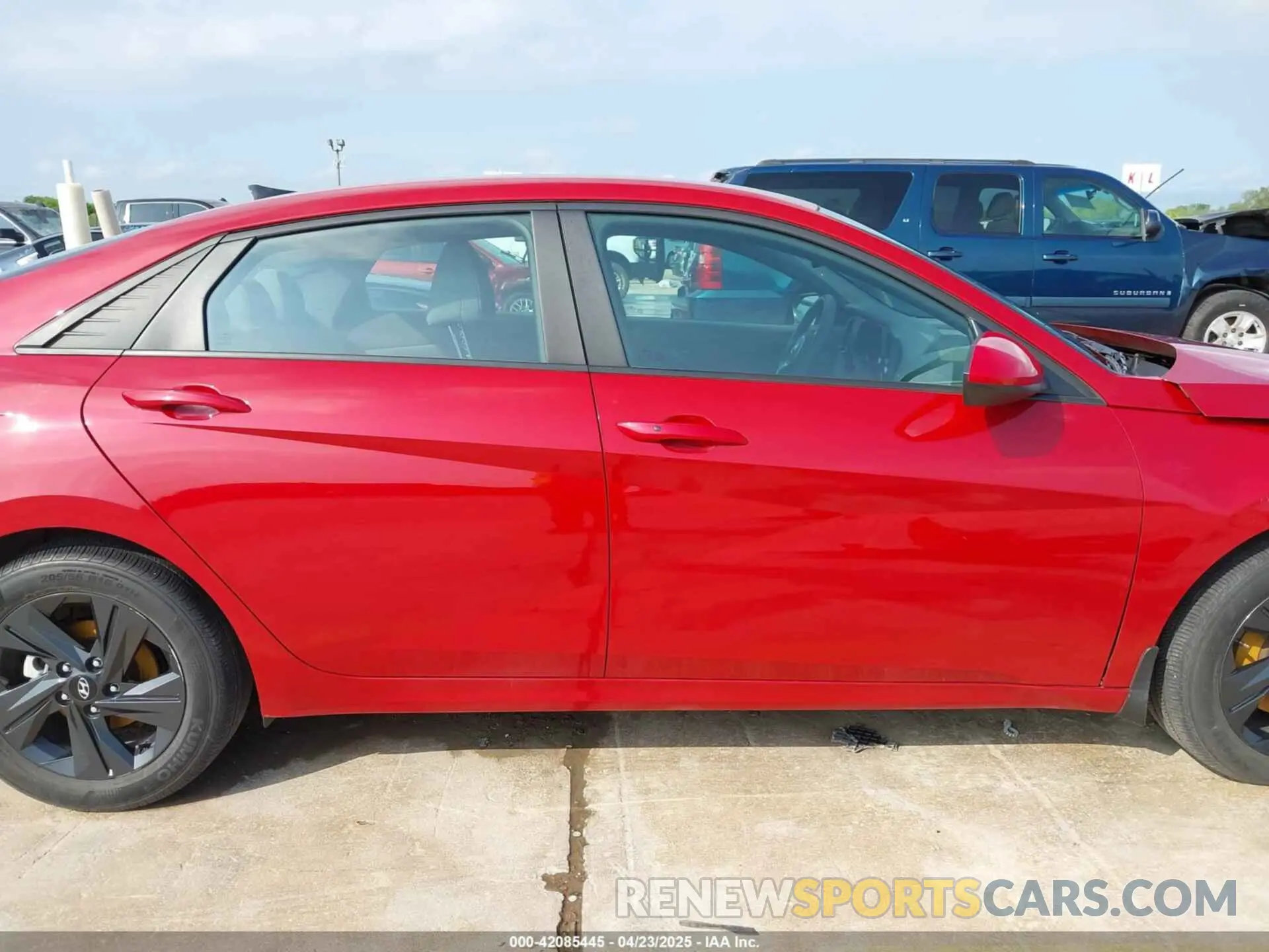 14 Photograph of a damaged car KMHLM4AG0NU345576 HYUNDAI ELANTRA 2022