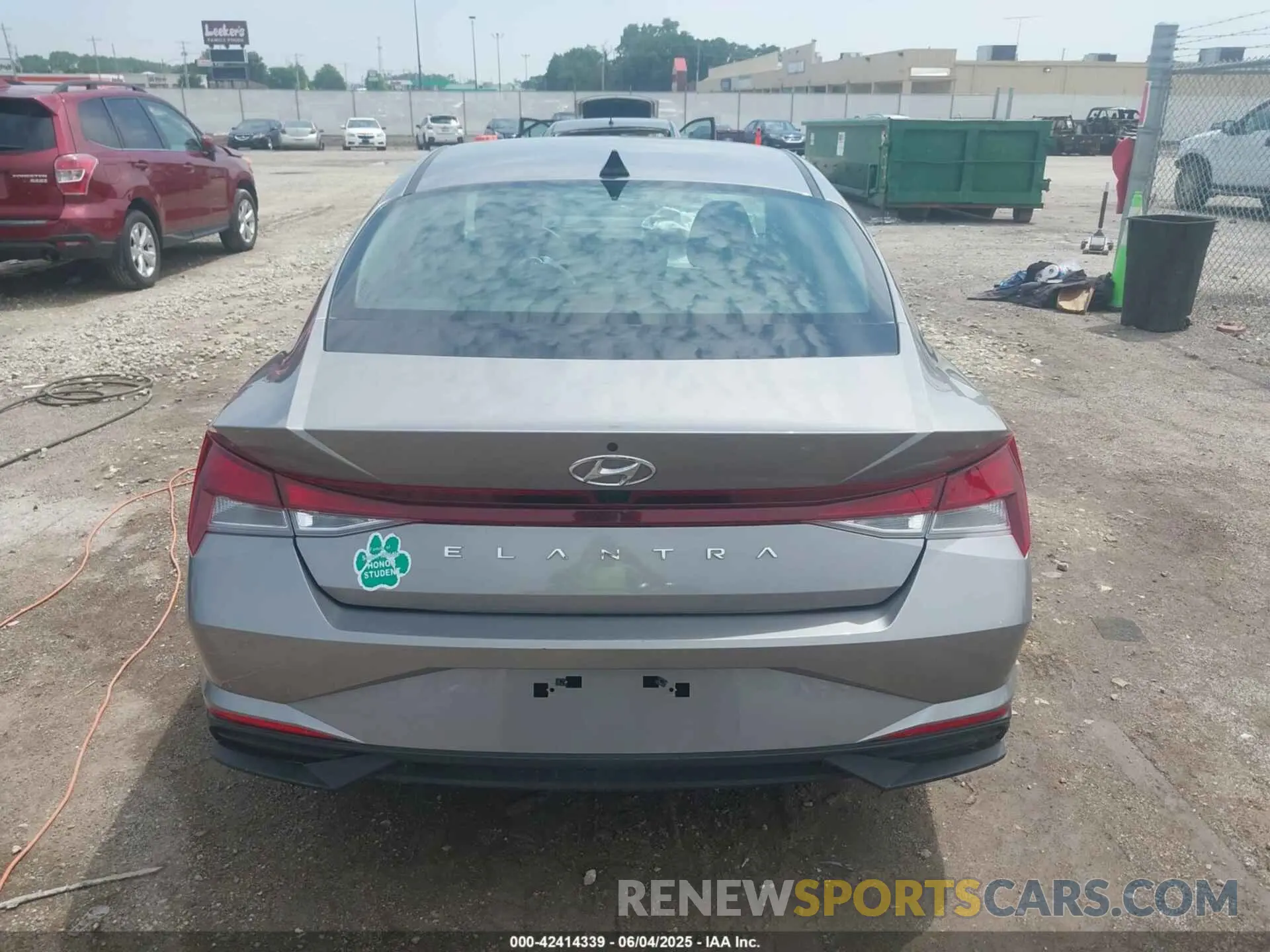 16 Photograph of a damaged car KMHLM4AG1NU330827 HYUNDAI ELANTRA 2022