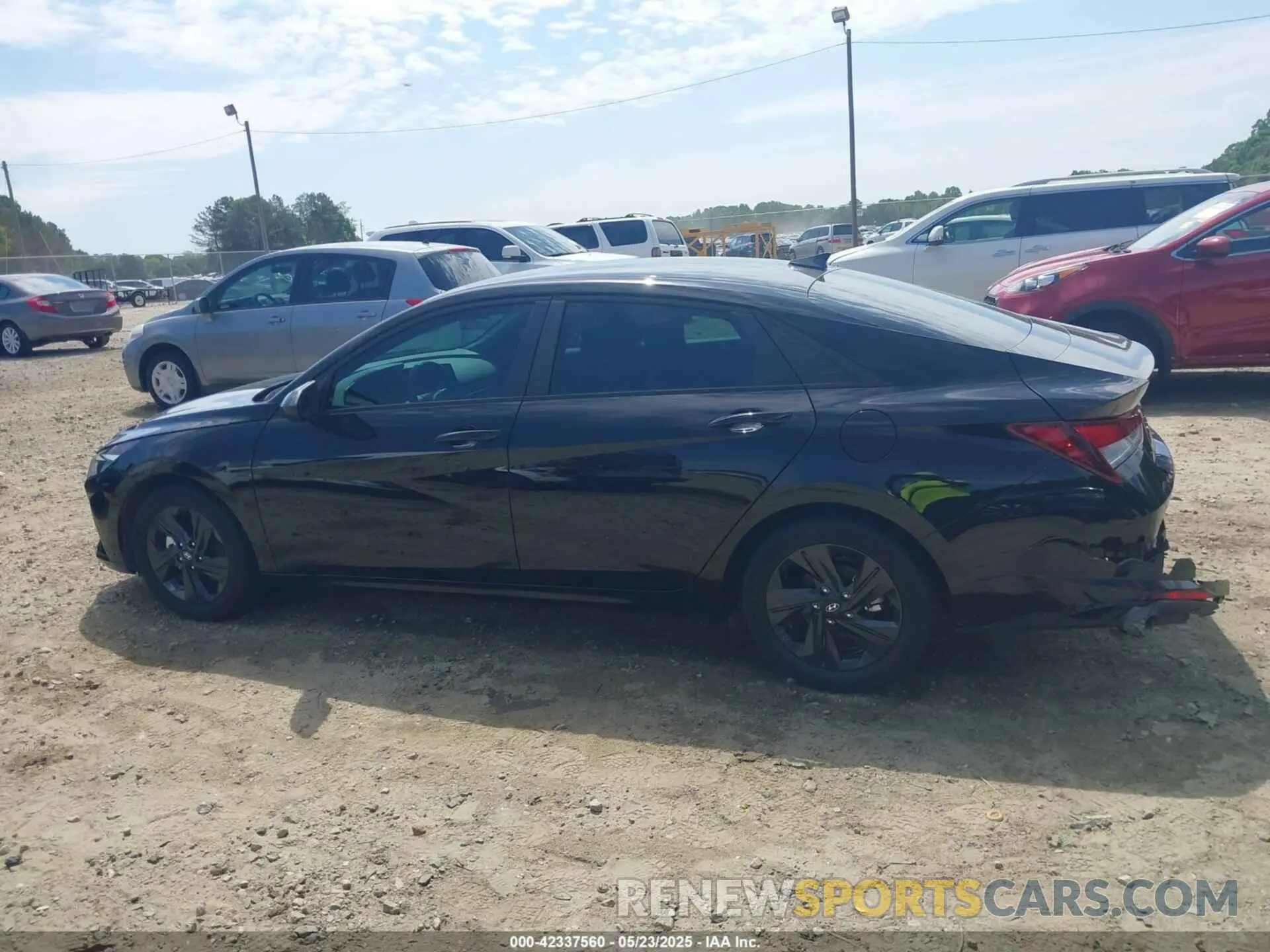 14 Photograph of a damaged car KMHLM4AG1NU352424 HYUNDAI ELANTRA 2022