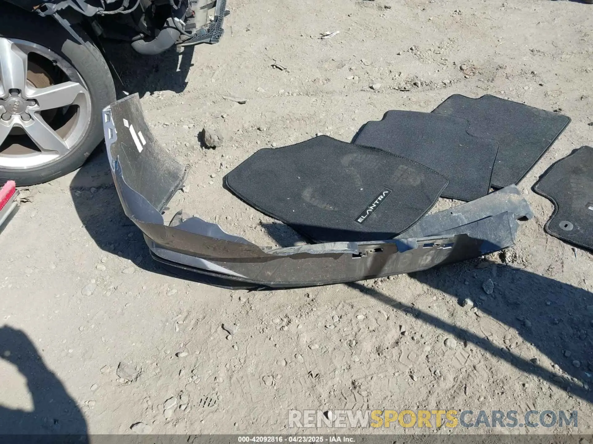 12 Фотография поврежденного автомобиля KMHLM4AG1NU365030 HYUNDAI ELANTRA 2022