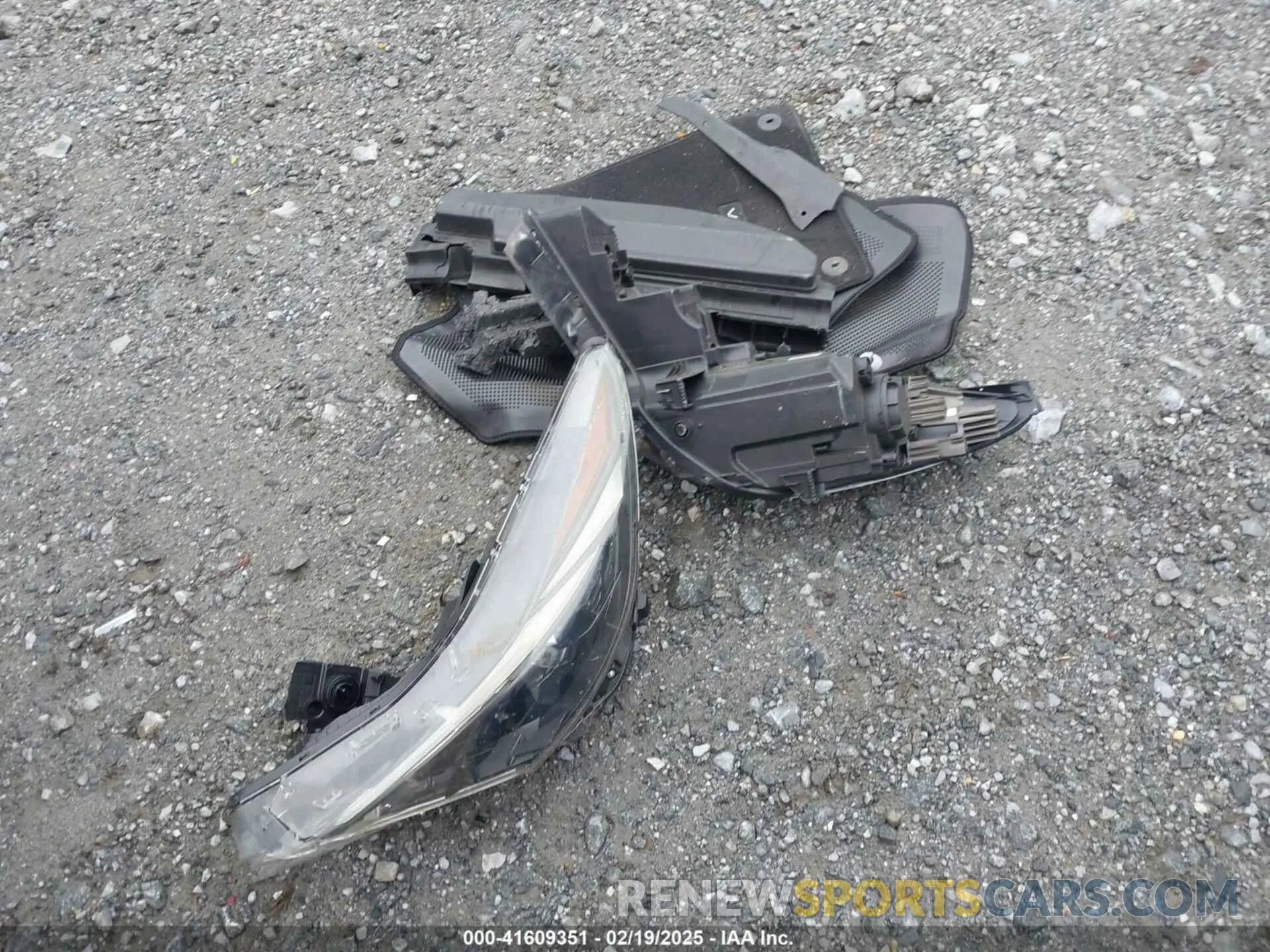 12 Photograph of a damaged car KMHLM4AG2NU348253 HYUNDAI ELANTRA 2022