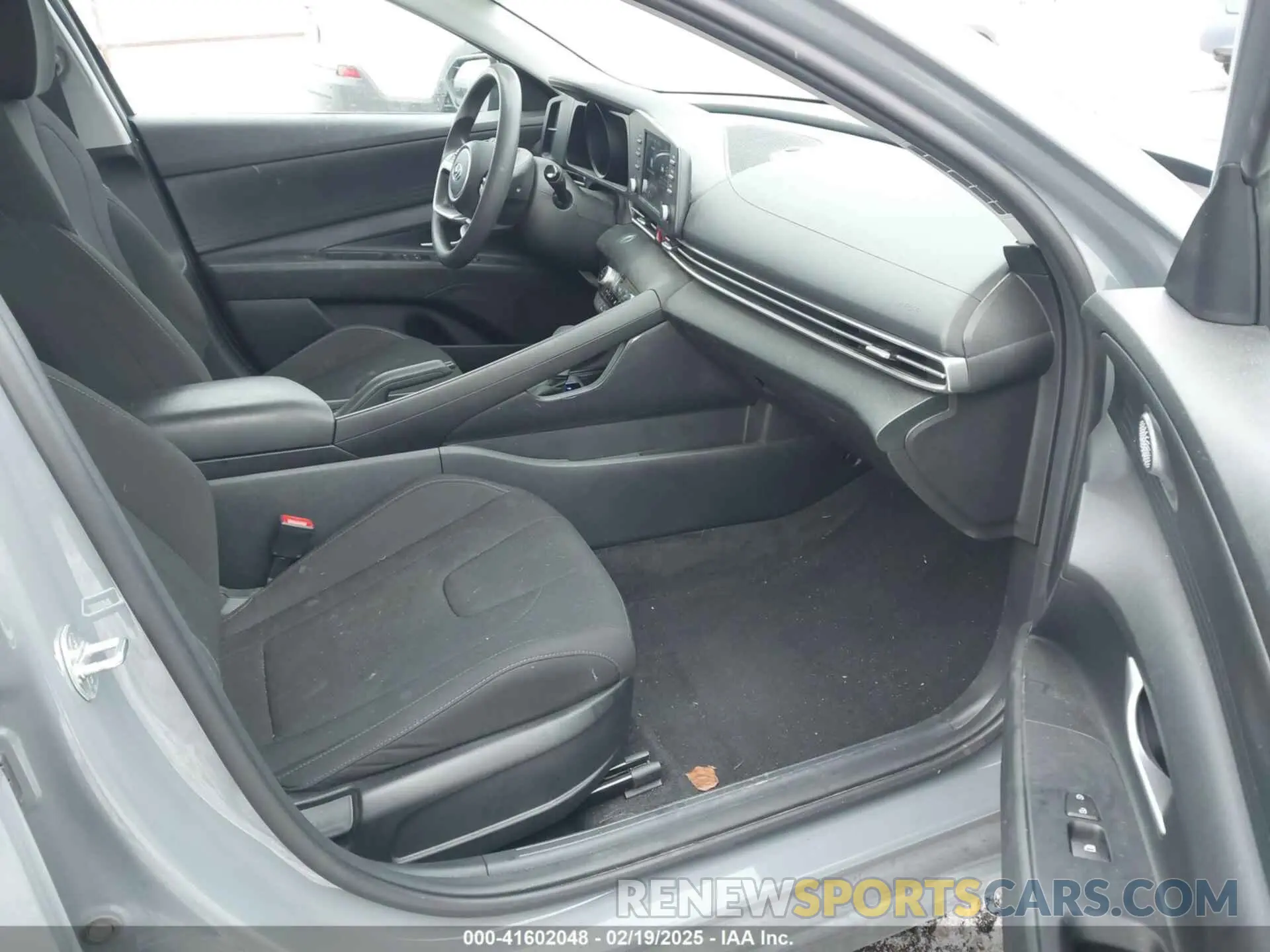5 Фотография поврежденного автомобиля KMHLM4AG3NU335480 HYUNDAI ELANTRA 2022
