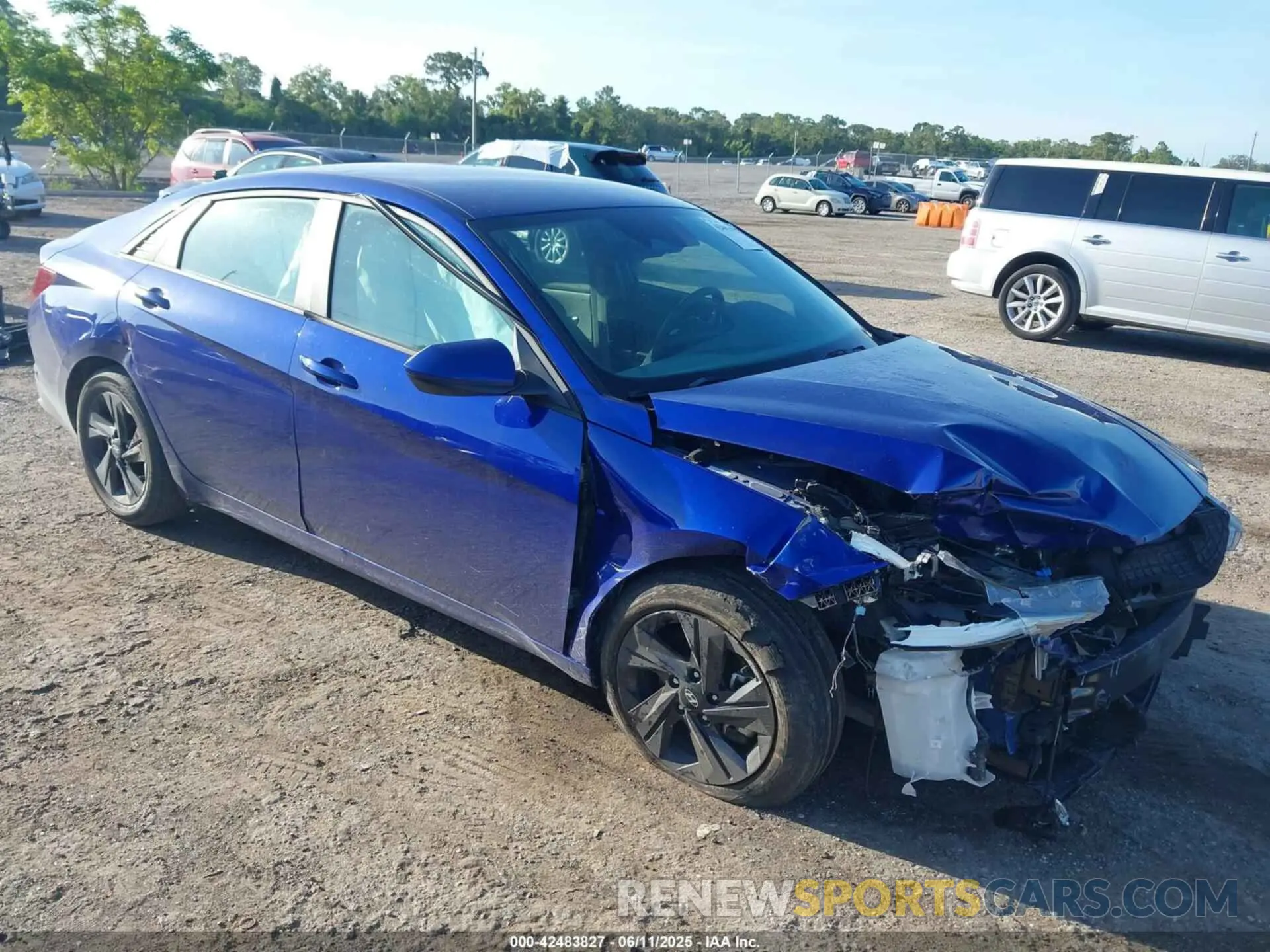 1 Photograph of a damaged car KMHLM4AG5NU296004 HYUNDAI ELANTRA 2022