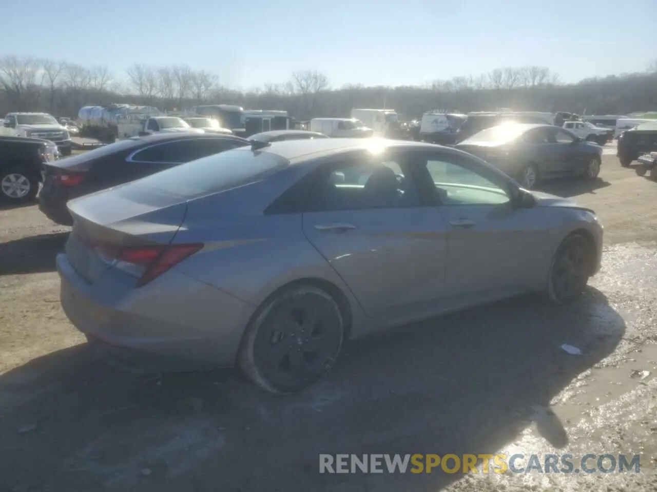 3 Фотография поврежденного автомобиля KMHLM4AG5NU330135 HYUNDAI ELANTRA 2022