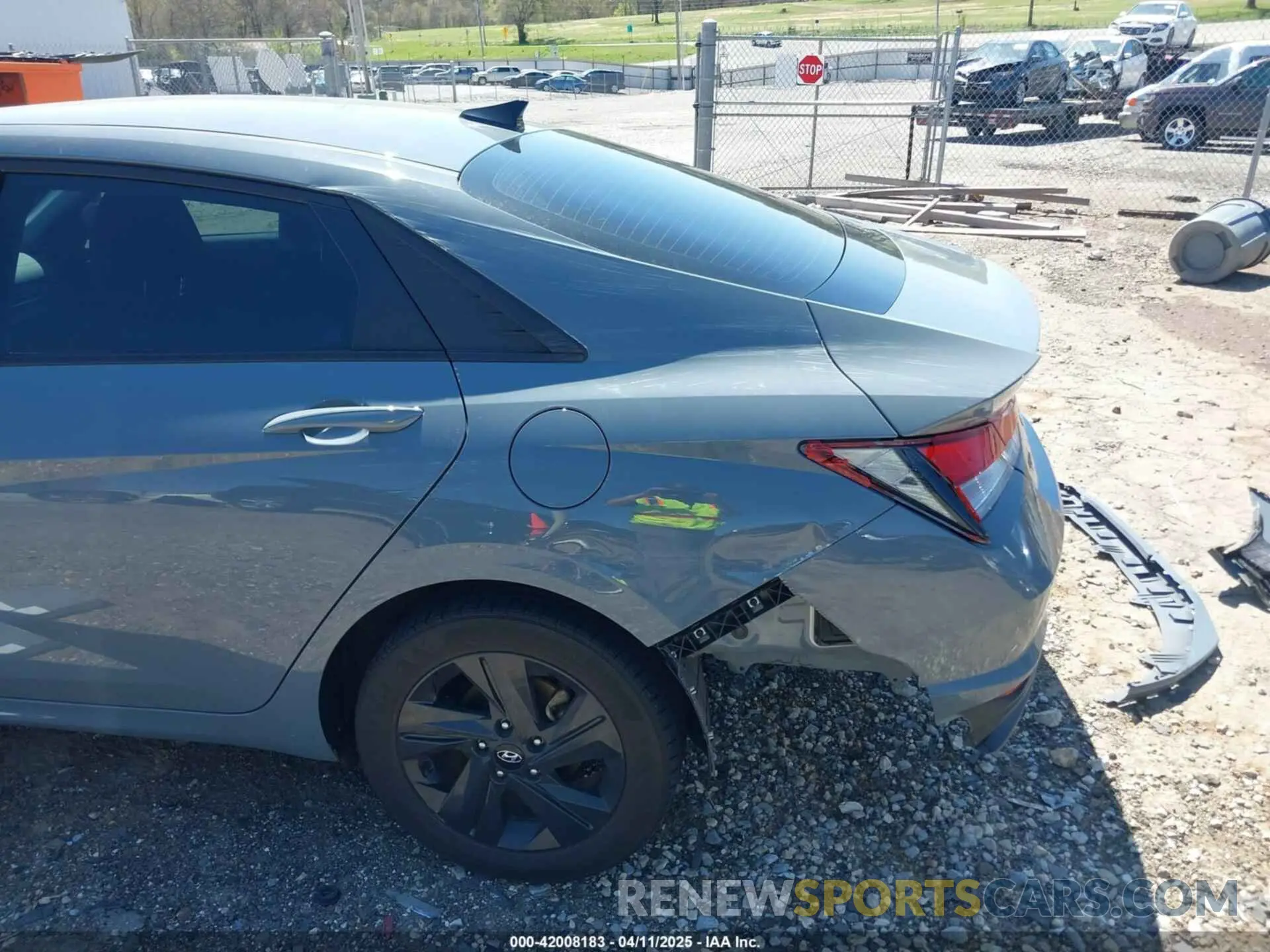 18 Фотография поврежденного автомобиля KMHLM4AG5NU365970 HYUNDAI ELANTRA 2022