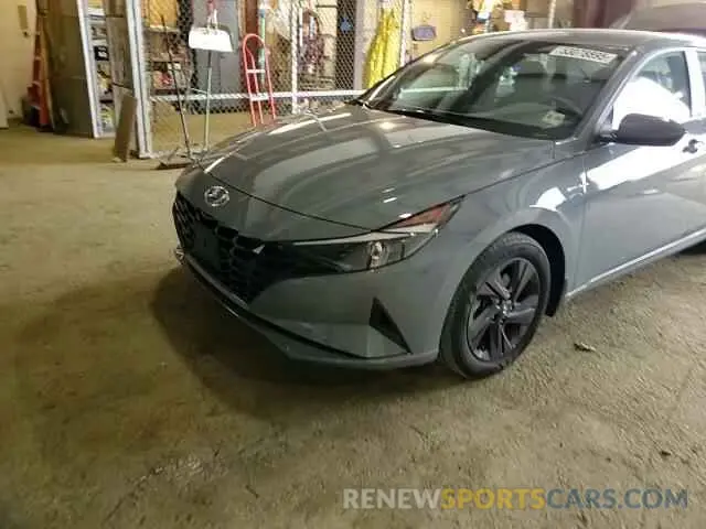 10 Photograph of a damaged car KMHLM4AG6NU225085 HYUNDAI ELANTRA 2022