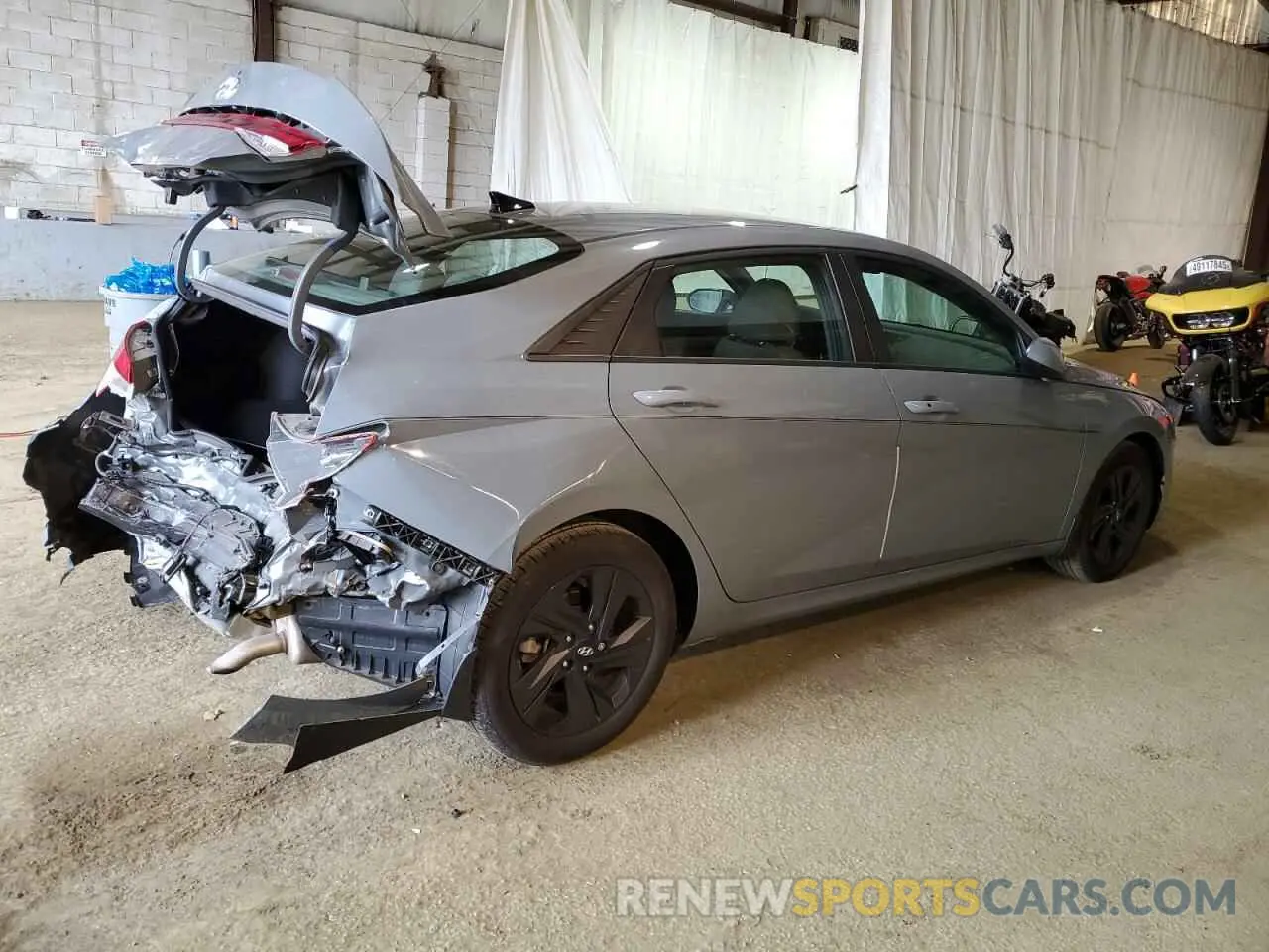 3 Photograph of a damaged car KMHLM4AG6NU225085 HYUNDAI ELANTRA 2022