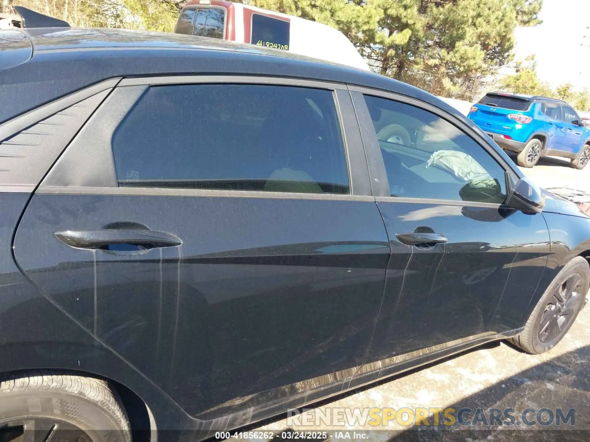 14 Photograph of a damaged car KMHLM4AG6NU245322 HYUNDAI ELANTRA 2022