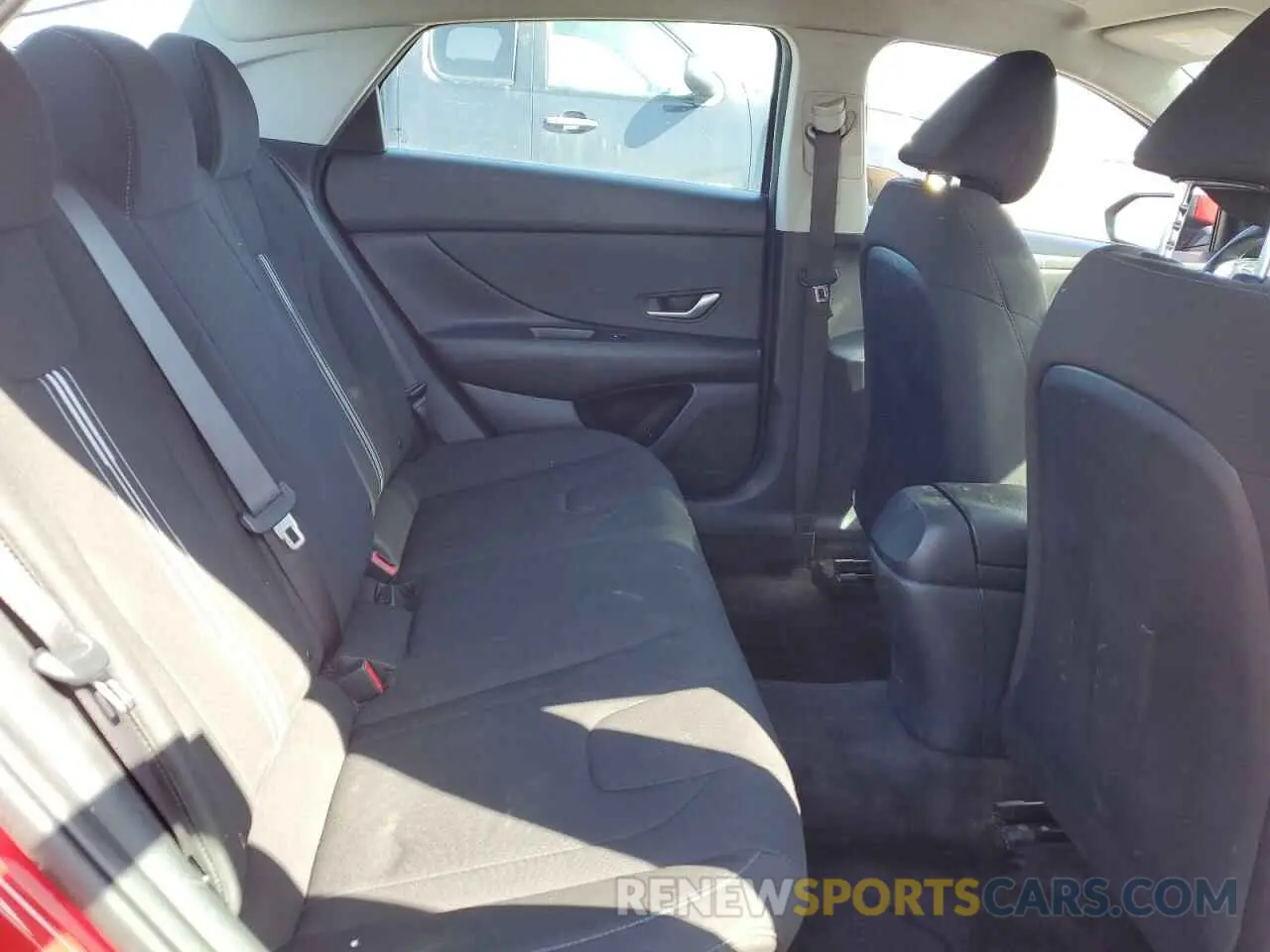 10 Фотография поврежденного автомобиля KMHLM4AG6NU286100 HYUNDAI ELANTRA 2022