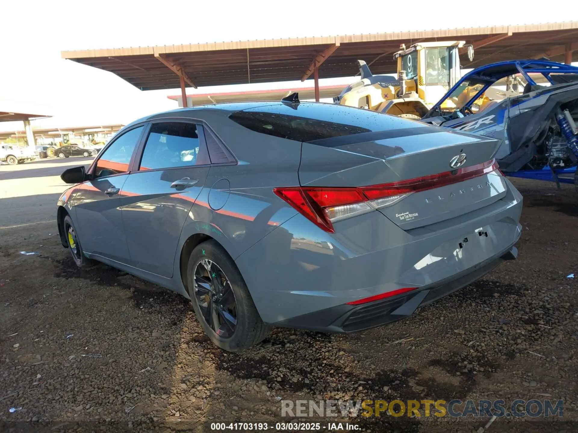 17 Фотография поврежденного автомобиля KMHLM4AG6NU353164 HYUNDAI ELANTRA 2022