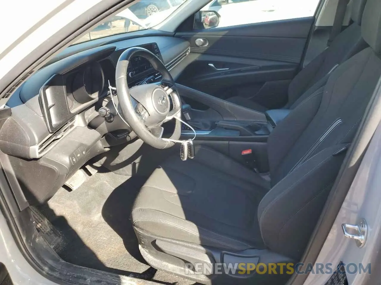 7 Фотография поврежденного автомобиля KMHLM4AG7NU263280 HYUNDAI ELANTRA 2022
