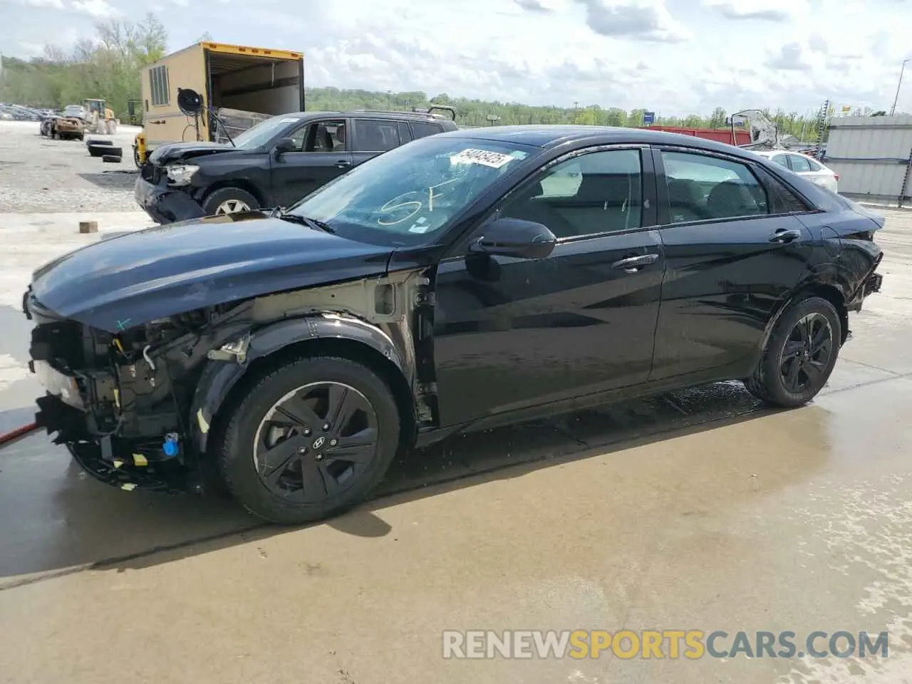 1 Photograph of a damaged car KMHLM4AG7NU328063 HYUNDAI ELANTRA 2022