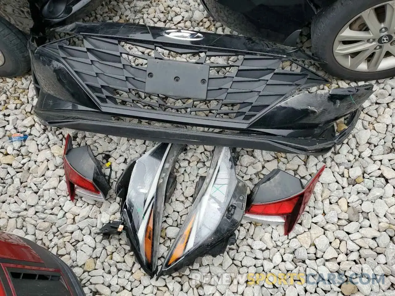12 Photograph of a damaged car KMHLM4AG7NU328063 HYUNDAI ELANTRA 2022