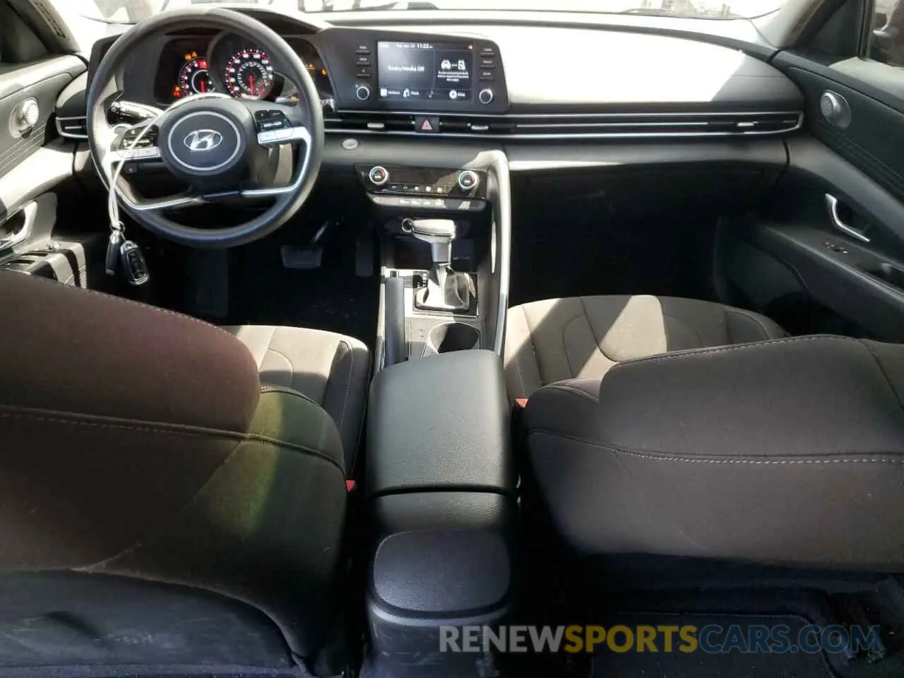 8 Photograph of a damaged car KMHLM4AG8NU259917 HYUNDAI ELANTRA 2022
