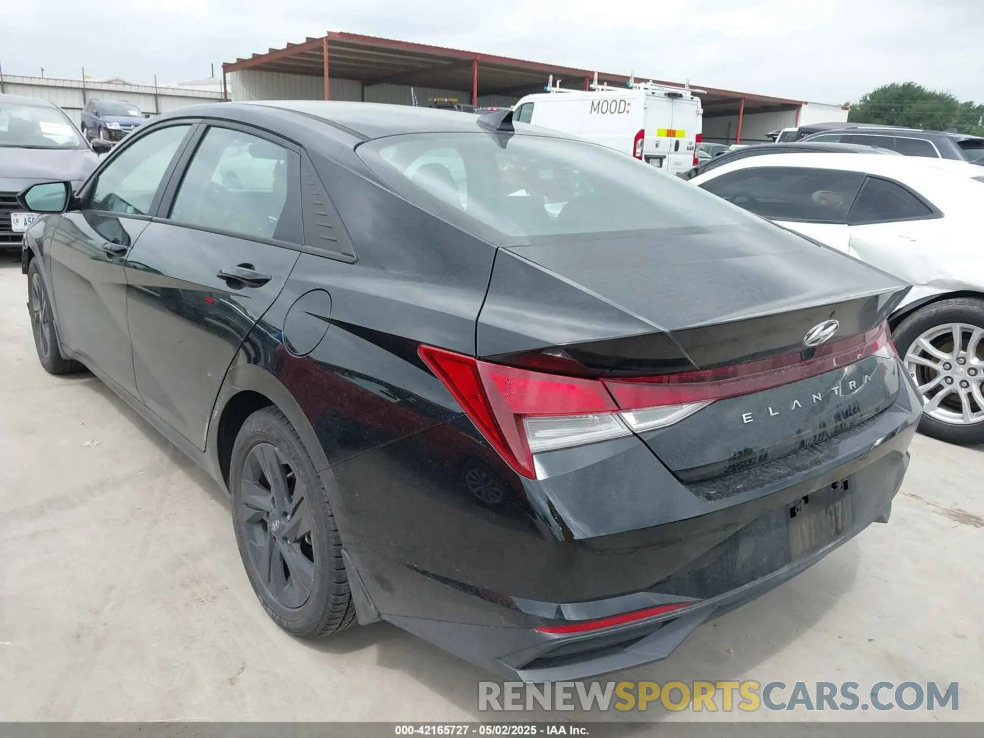 3 Фотография поврежденного автомобиля KMHLM4AG9NU218972 HYUNDAI ELANTRA 2022
