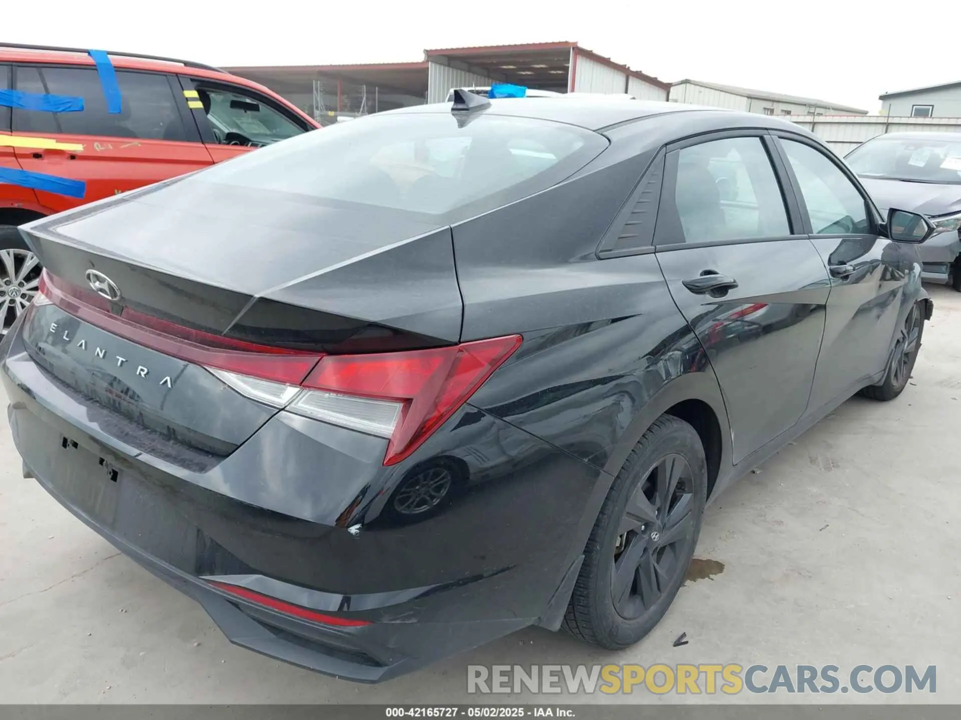 4 Фотография поврежденного автомобиля KMHLM4AG9NU218972 HYUNDAI ELANTRA 2022