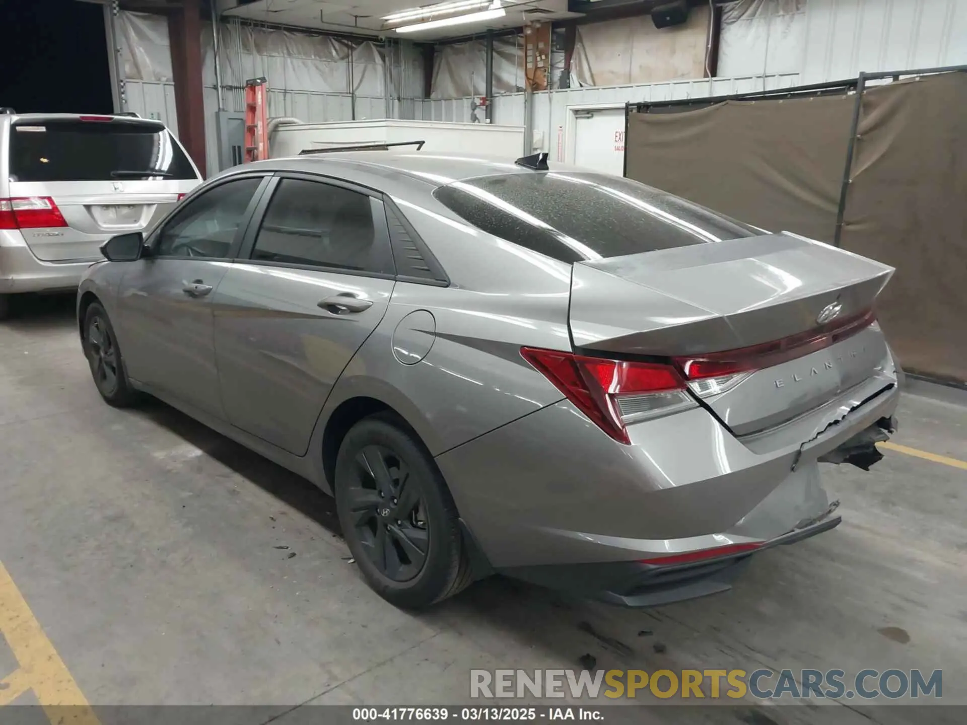 3 Photograph of a damaged car KMHLM4AG9NU271624 HYUNDAI ELANTRA 2022