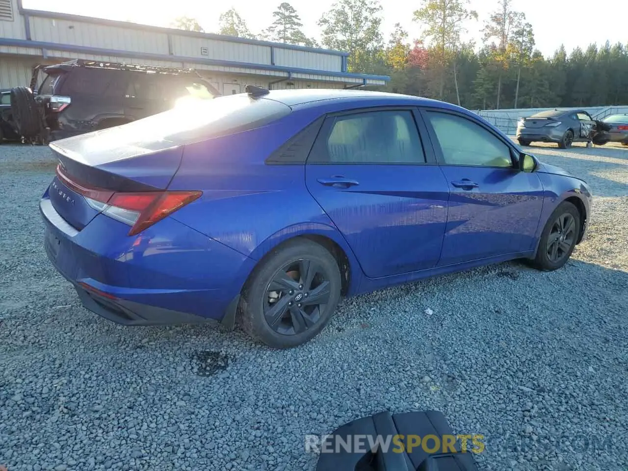 3 Photograph of a damaged car KMHLM4AG9NU321406 HYUNDAI ELANTRA 2022