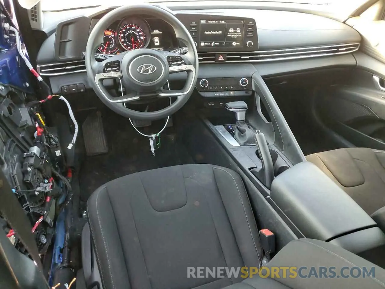 8 Photograph of a damaged car KMHLM4AG9NU321406 HYUNDAI ELANTRA 2022