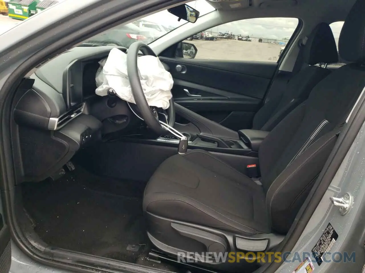 7 Photograph of a damaged car KMHLM4AG9NU332146 HYUNDAI ELANTRA 2022