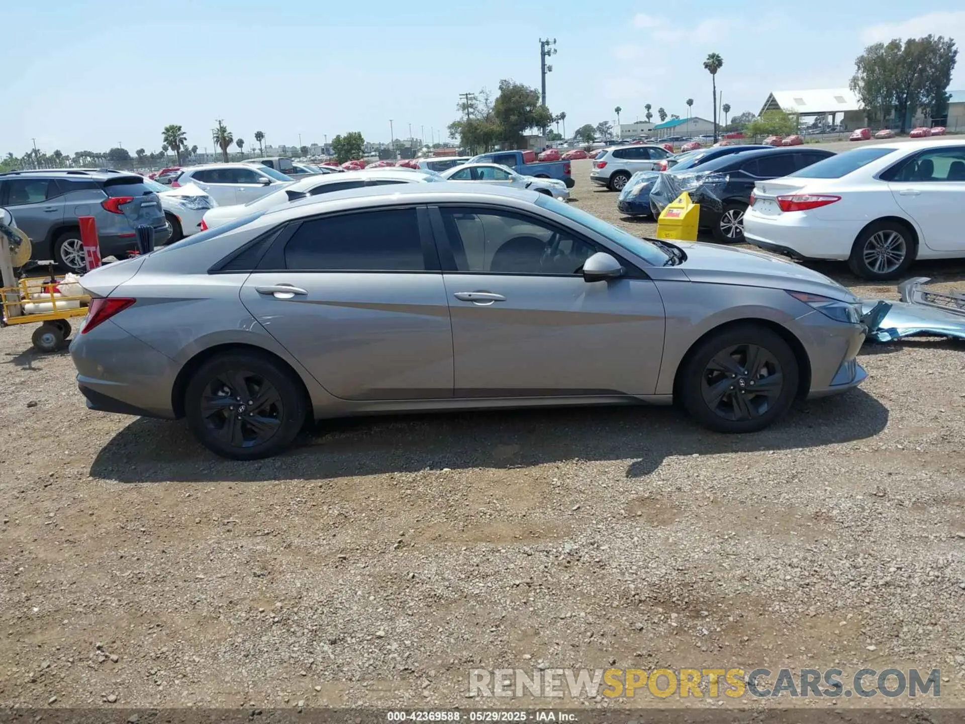 14 Photograph of a damaged car KMHLM4AGXNU301973 HYUNDAI ELANTRA 2022