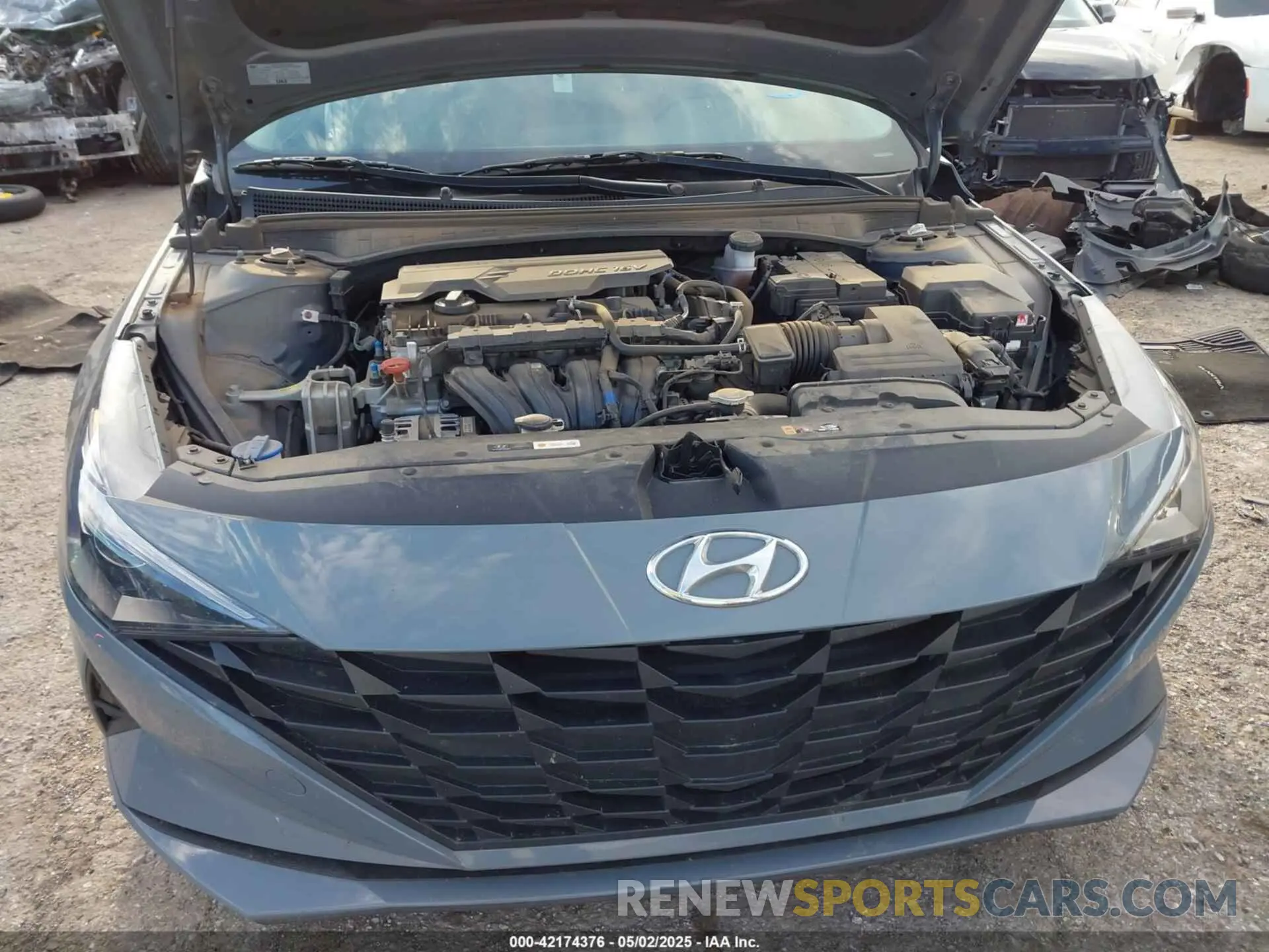 10 Photograph of a damaged car KMHLM4AGXNU318692 HYUNDAI ELANTRA 2022