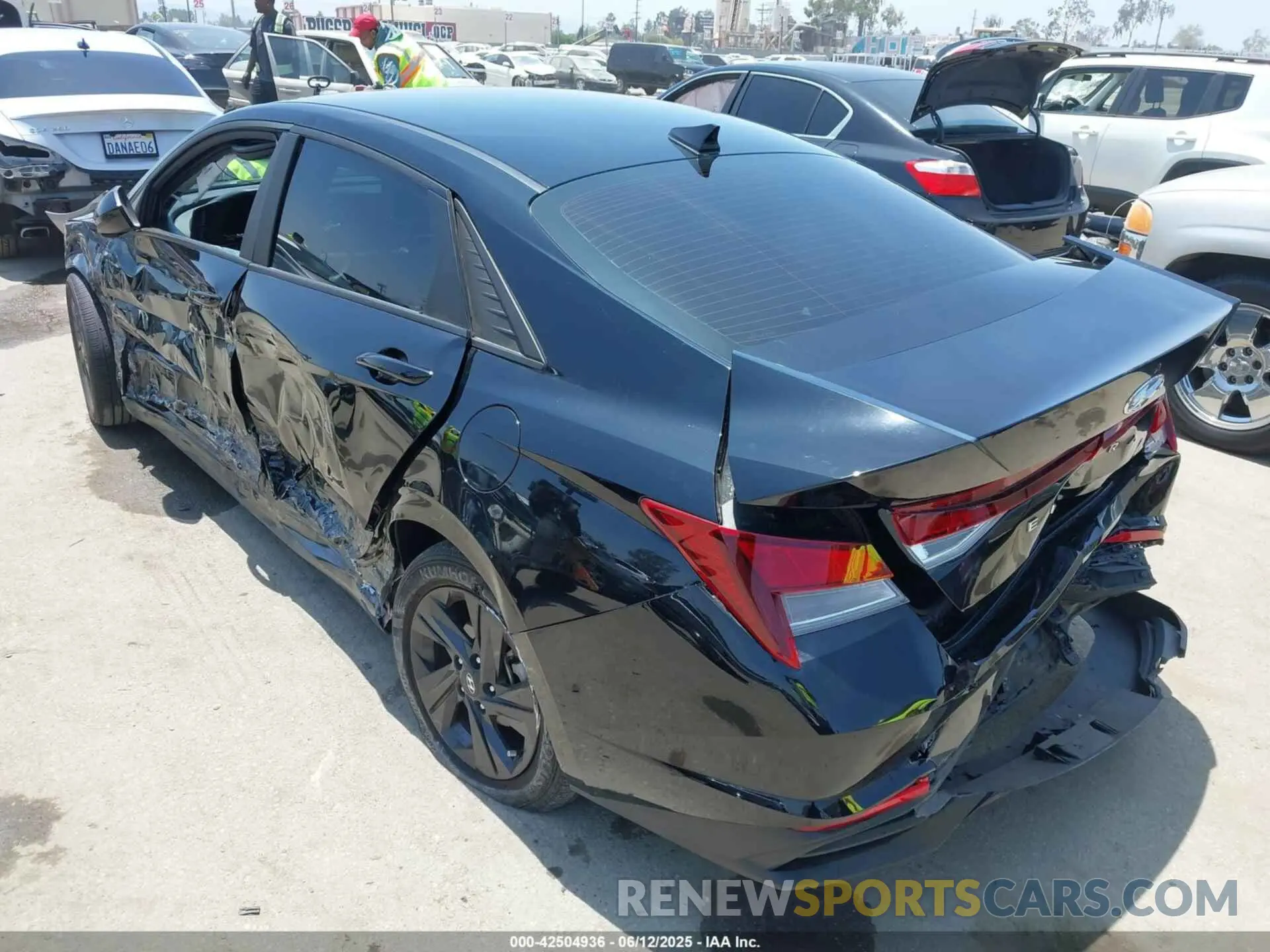 3 Фотография поврежденного автомобиля KMHLM4AGXNU361204 HYUNDAI ELANTRA 2022
