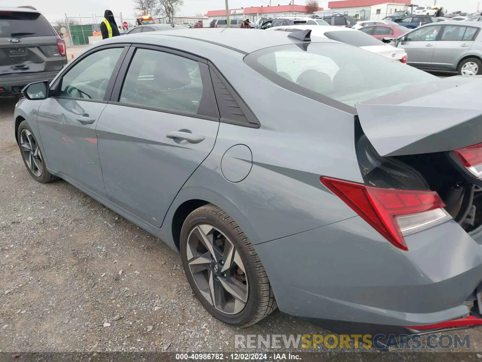3 Photograph of a damaged car KMHLN4AG9NU365547 HYUNDAI ELANTRA 2022