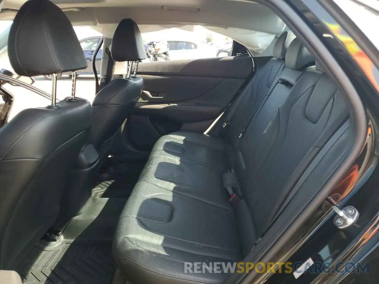 10 Photograph of a damaged car KMHLP4AG1NU329894 HYUNDAI ELANTRA 2022