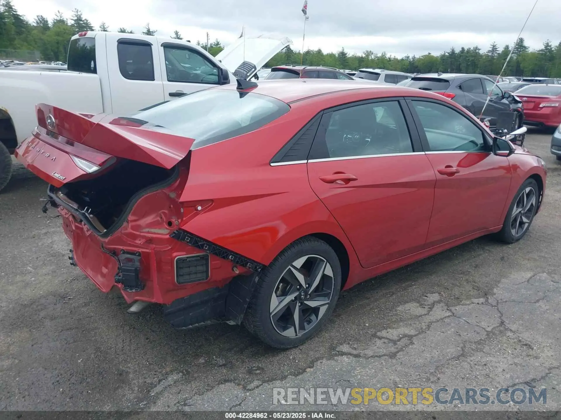 4 Photograph of a damaged car KMHLP4AG3NU229036 HYUNDAI ELANTRA 2022