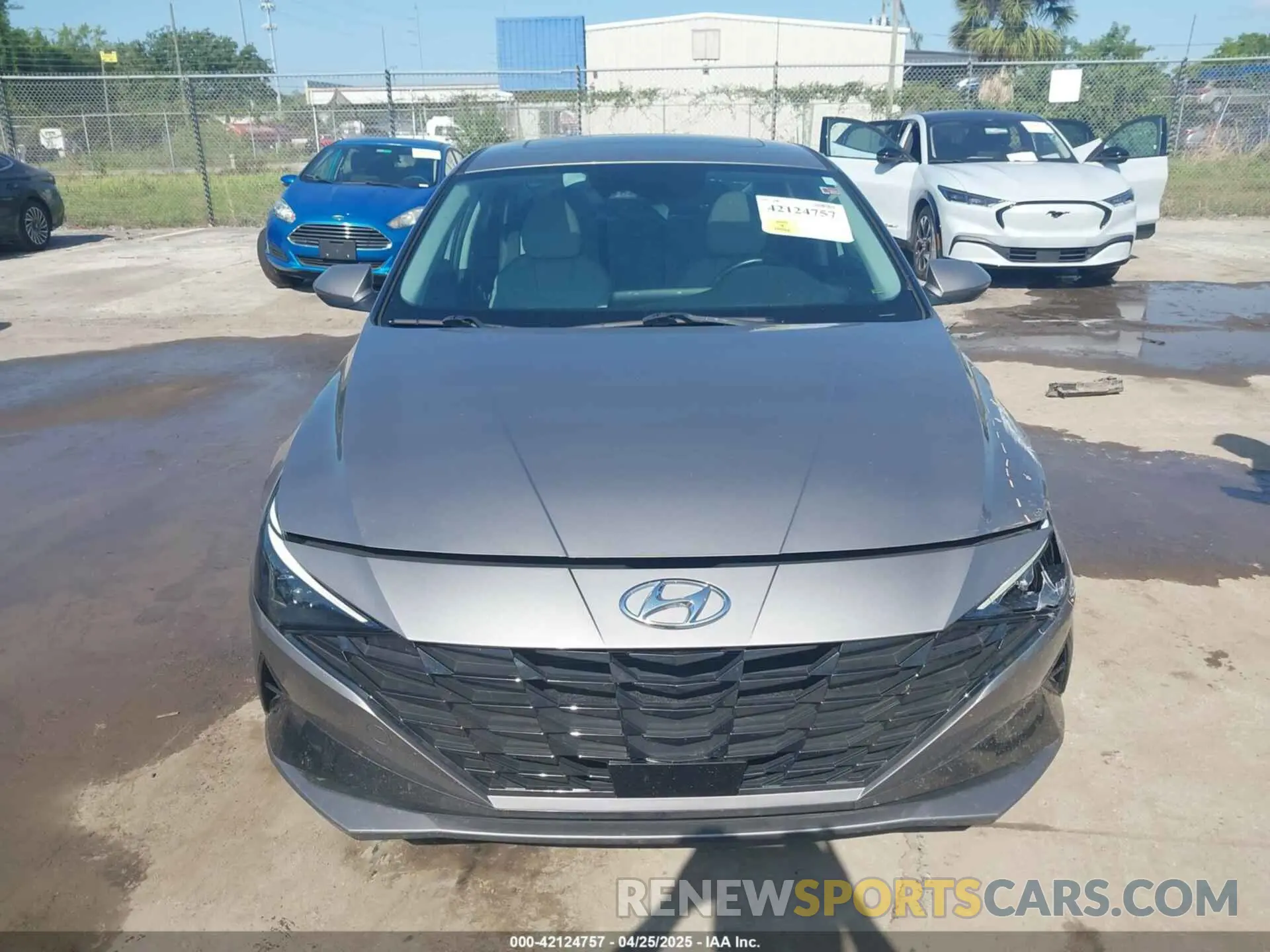12 Photograph of a damaged car KMHLP4AG7NU359174 HYUNDAI ELANTRA 2022