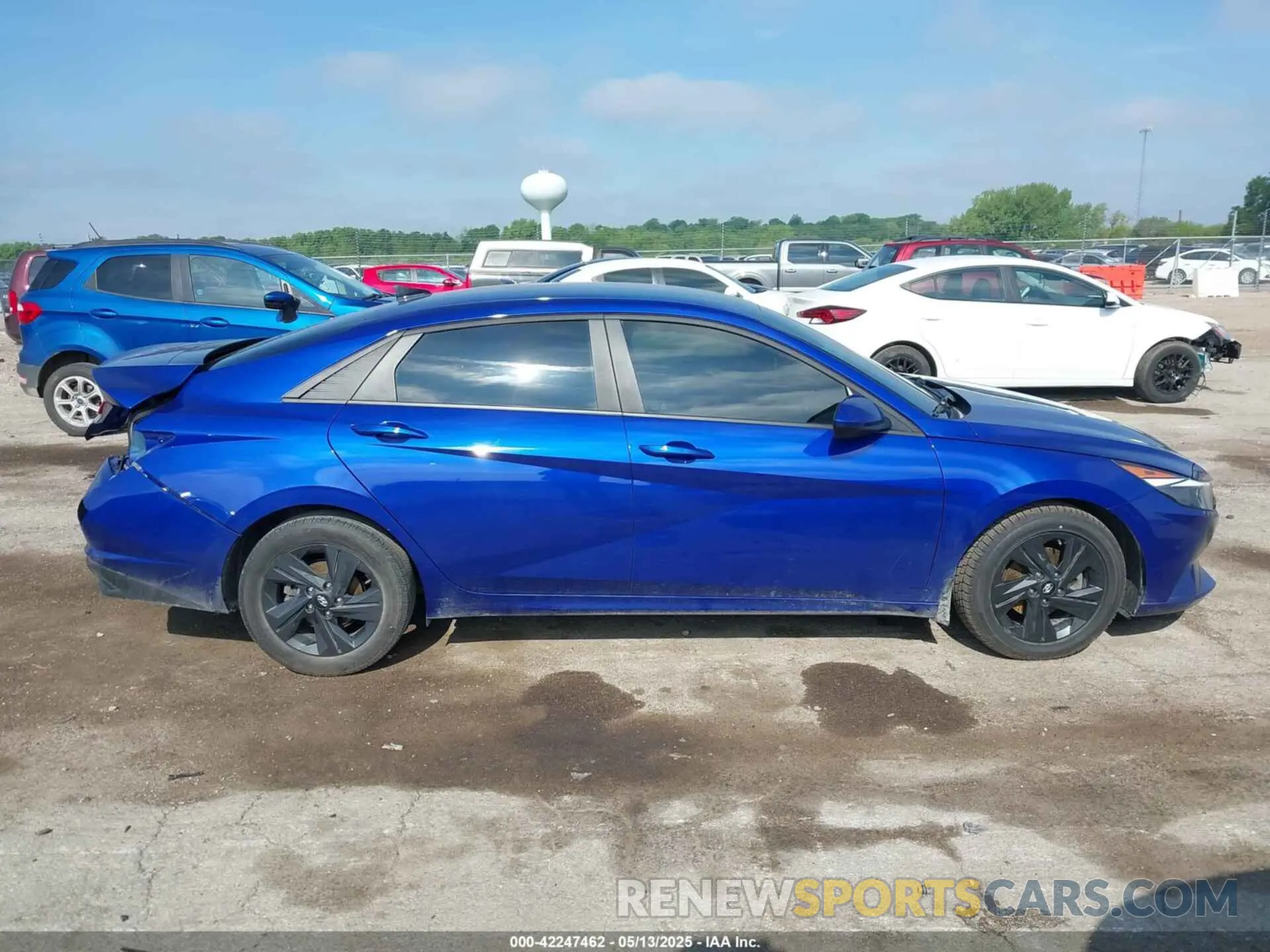 13 Photograph of a damaged car KMHLS4AG6NU334295 HYUNDAI ELANTRA 2022