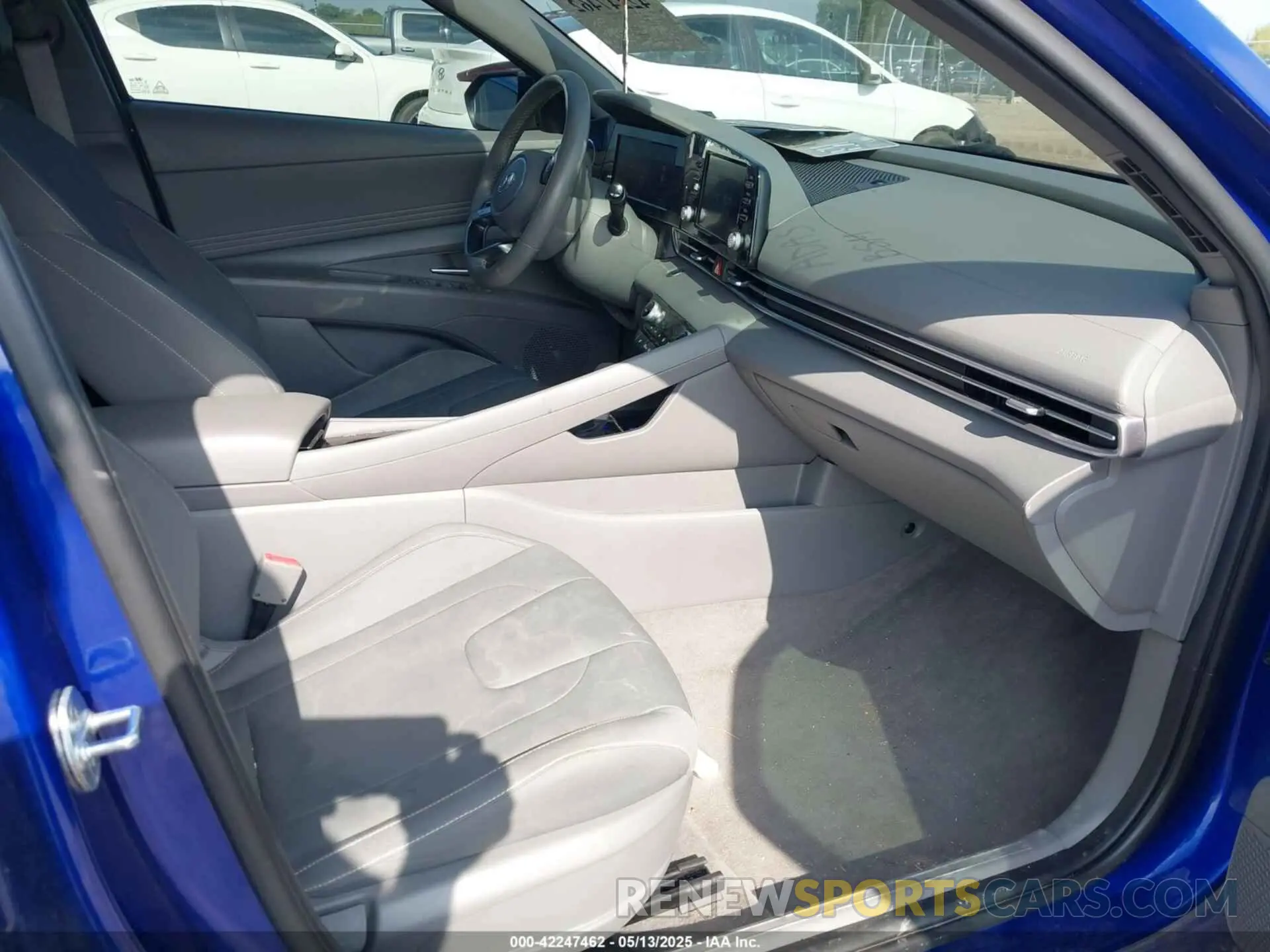 5 Photograph of a damaged car KMHLS4AG6NU334295 HYUNDAI ELANTRA 2022