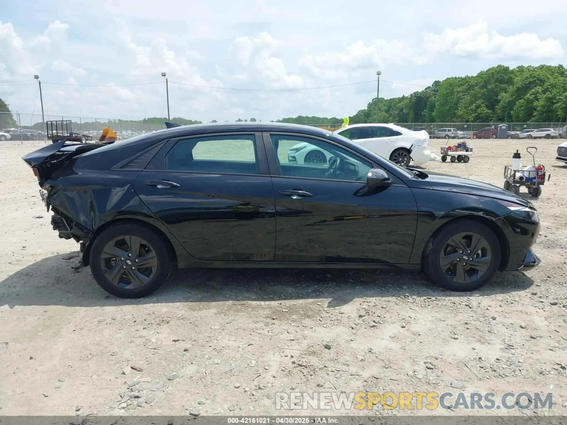 14 Фотография поврежденного автомобиля KMHLS4AG7NU217468 HYUNDAI ELANTRA 2022