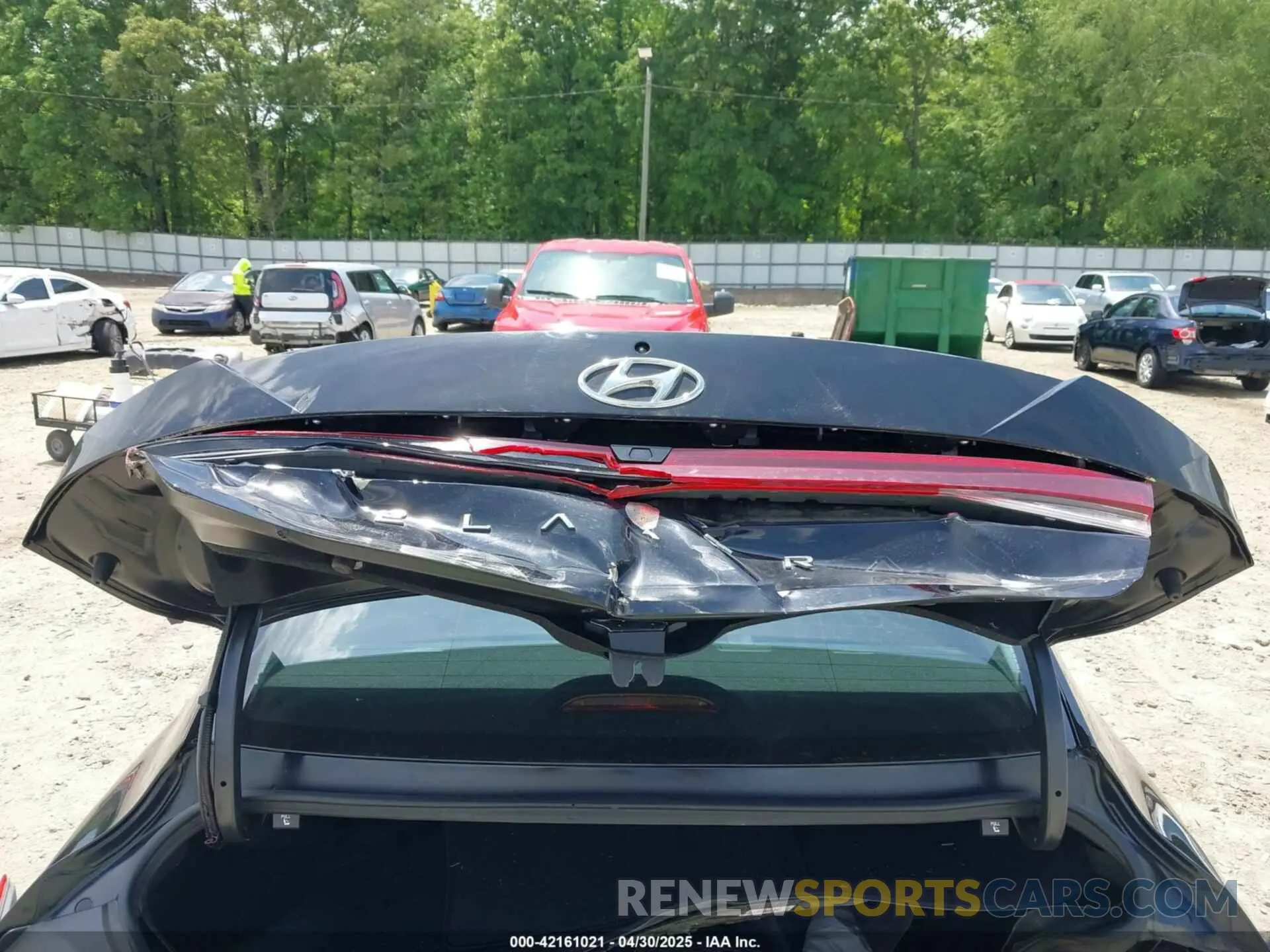19 Фотография поврежденного автомобиля KMHLS4AG7NU217468 HYUNDAI ELANTRA 2022