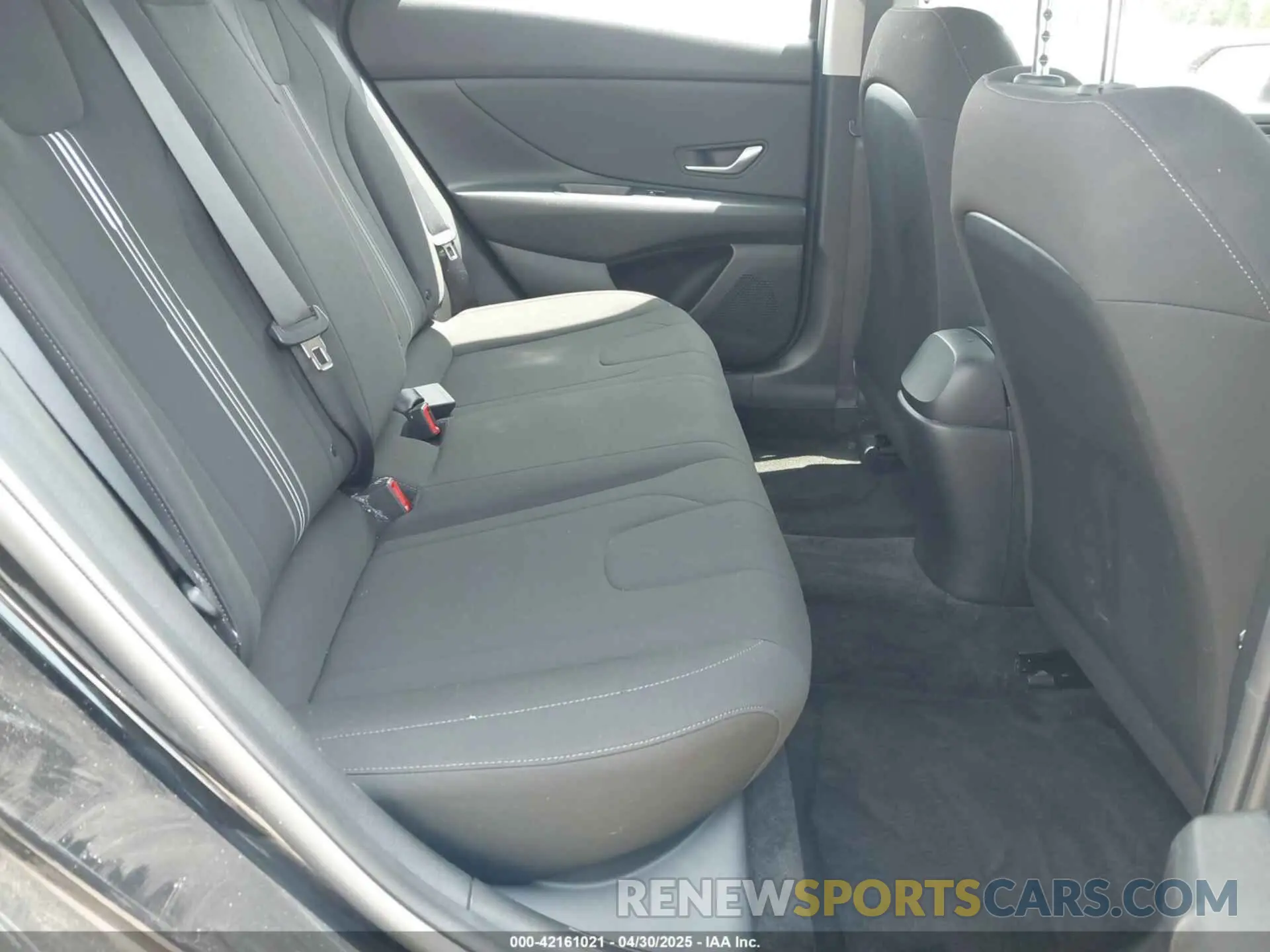 8 Фотография поврежденного автомобиля KMHLS4AG7NU217468 HYUNDAI ELANTRA 2022