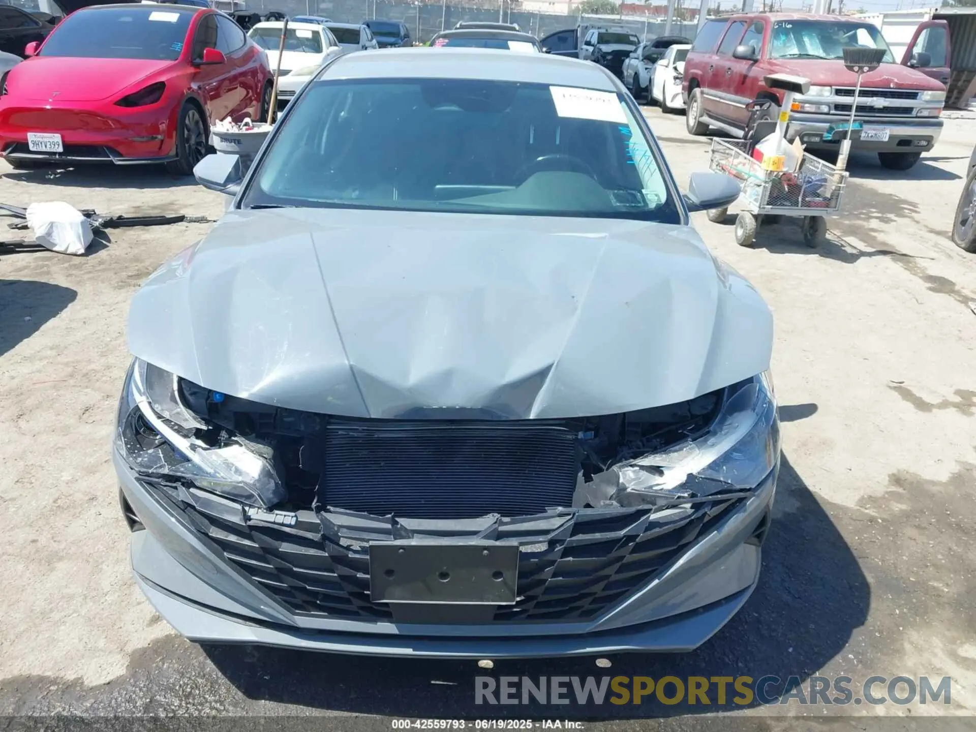 13 Фотография поврежденного автомобиля KMHLS4AG7NU217969 HYUNDAI ELANTRA 2022