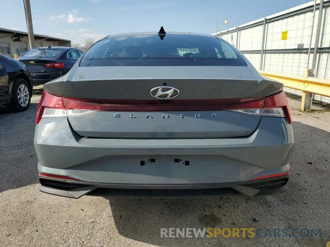 6 Photograph of a damaged car KMHLS4AG7NU302164 HYUNDAI ELANTRA 2022