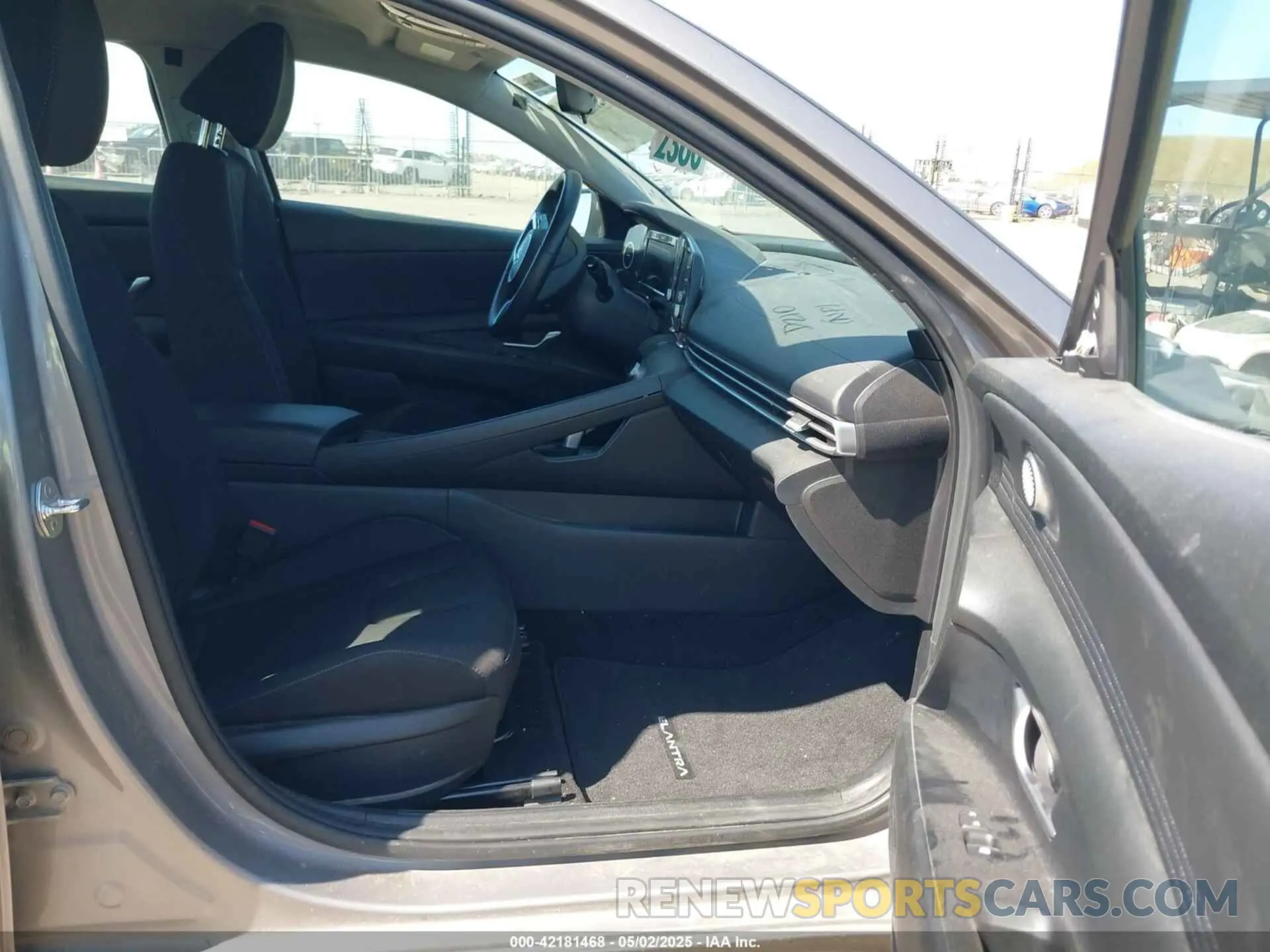 5 Photograph of a damaged car KMHLS4AG8NU281907 HYUNDAI ELANTRA 2022