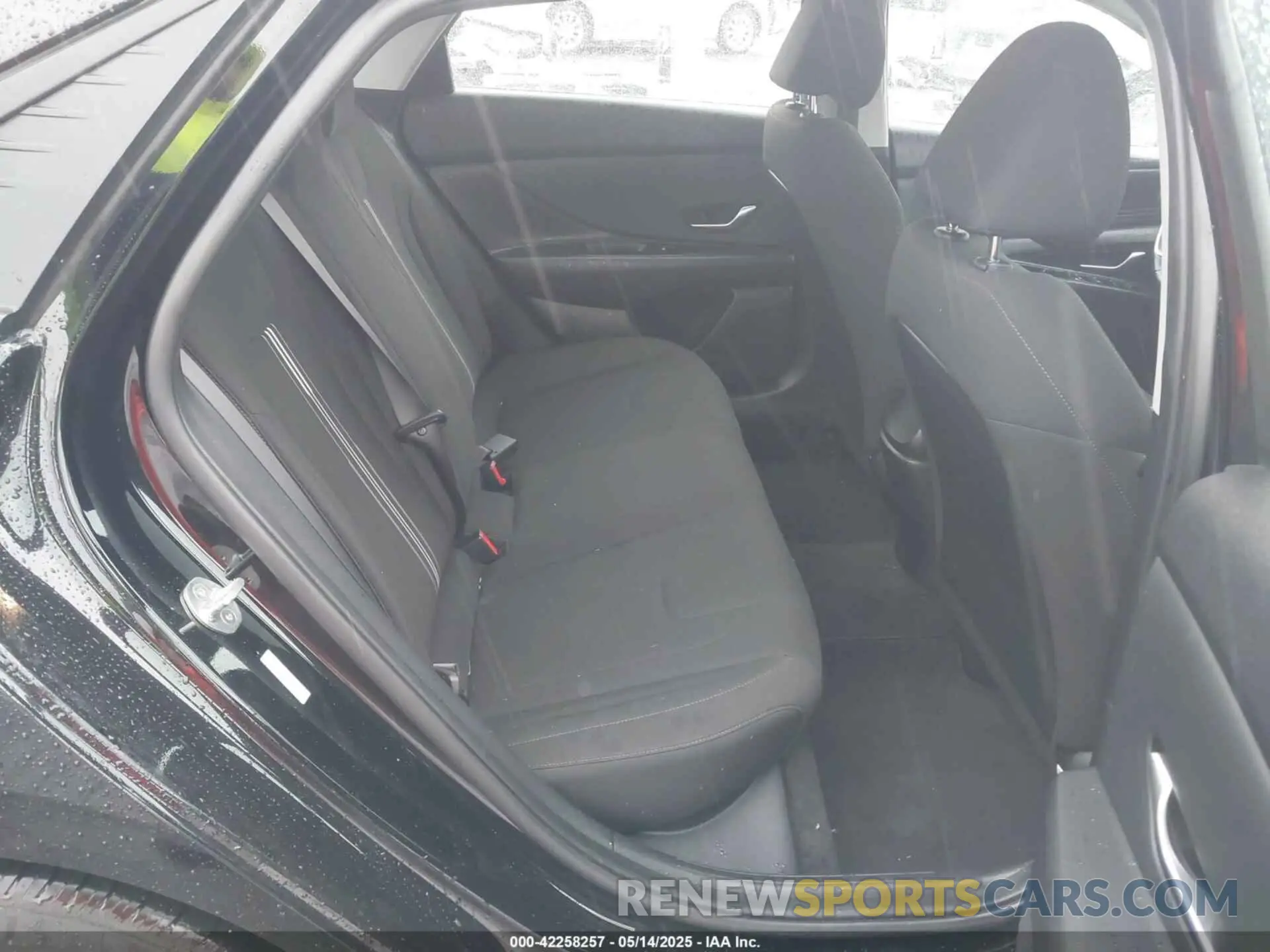 8 Photograph of a damaged car KMHLS4AG8NU317756 HYUNDAI ELANTRA 2022